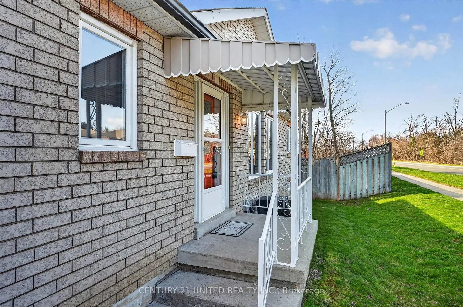 Photo 8 of 1348 Lillico Crescent, Peterborough, Monaghan Ward 2 — HOMEH