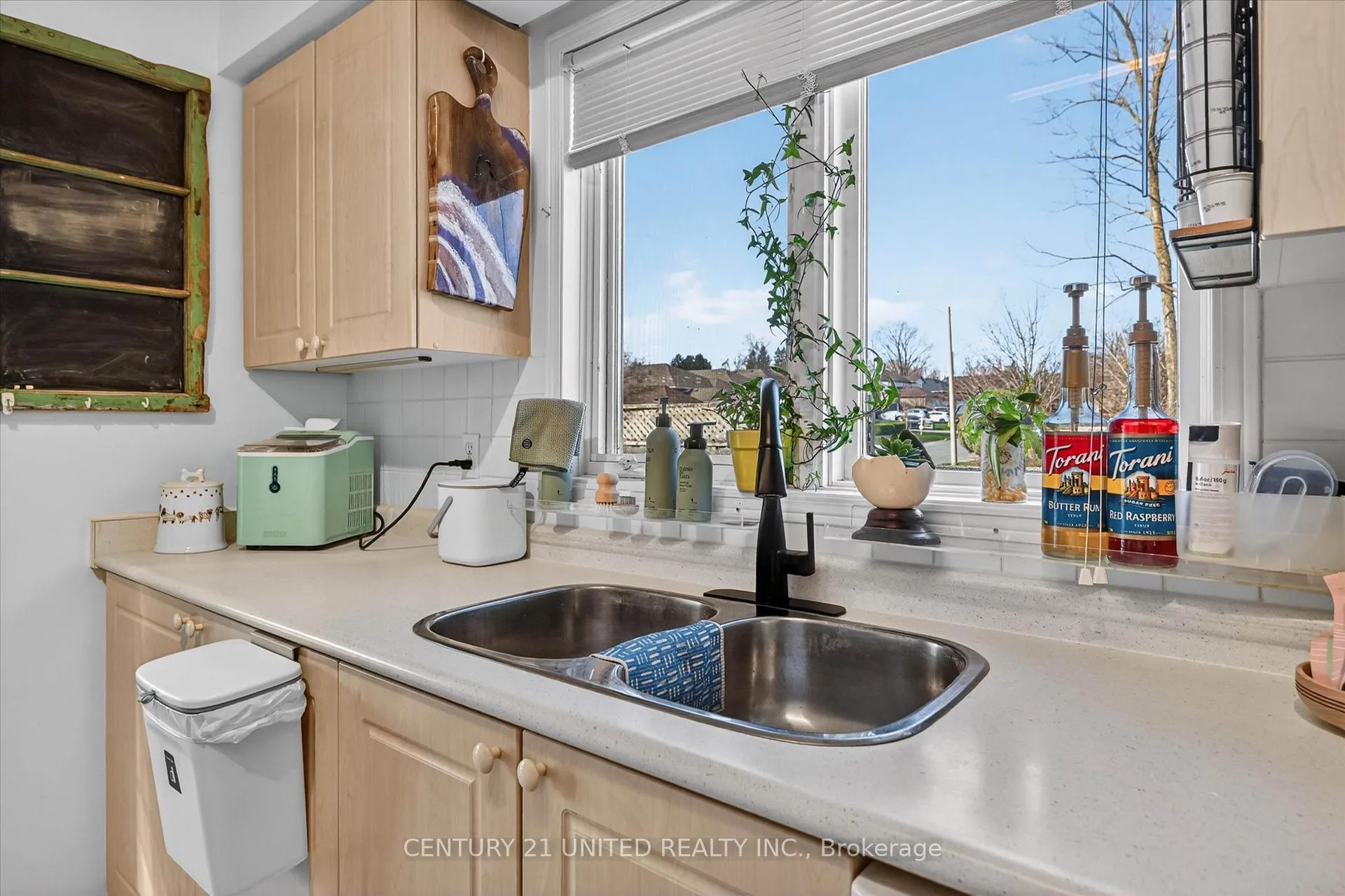 Photo 16 of 1348 Lillico Crescent, Peterborough, Monaghan Ward 2 — HOMEH