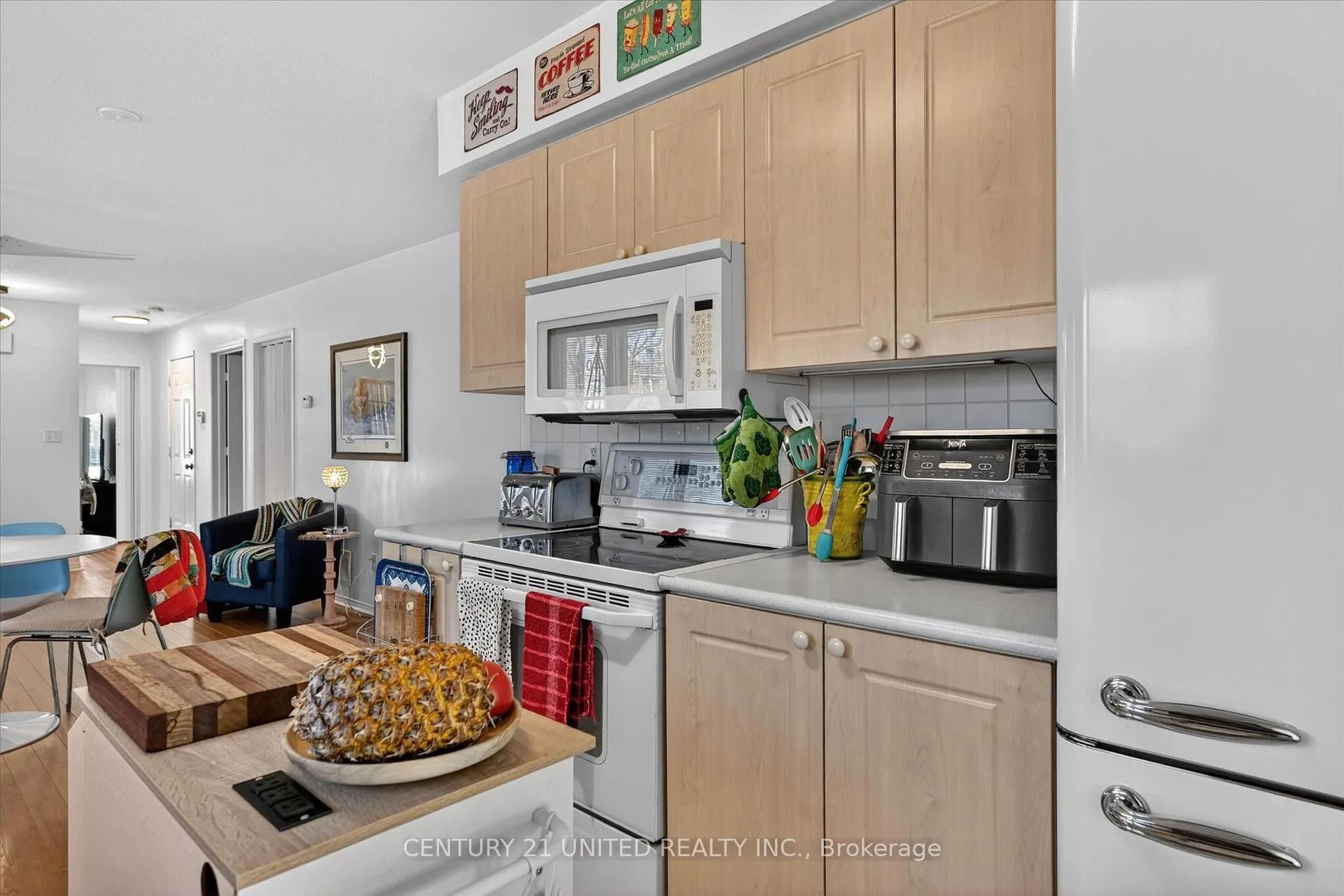 Photo 18 of 1348 Lillico Crescent, Peterborough, Monaghan Ward 2 — HOMEH
