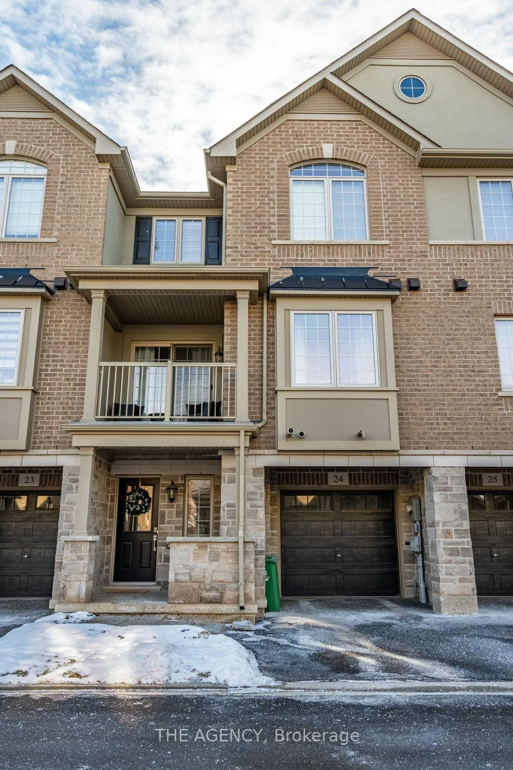 Photo 3 of Unit 24, 215 Dundas Street E, Hamilton, Waterdown — HOMEH
