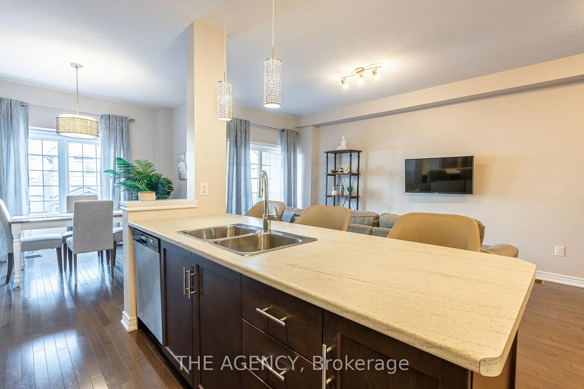 Photo 9 of Unit 24, 215 Dundas Street E, Hamilton, Waterdown — HOMEH