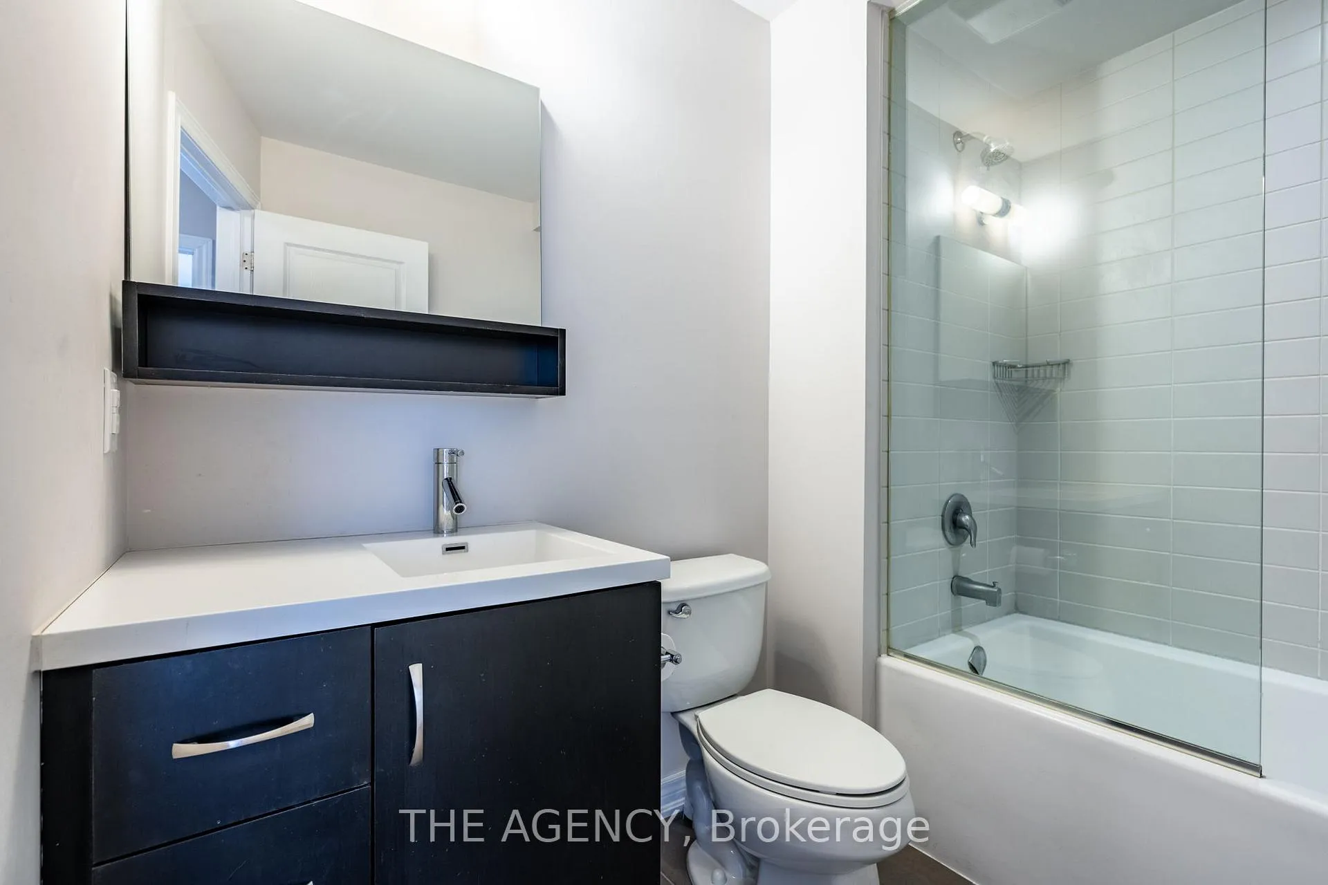 Photo 22 of Unit 24, 215 Dundas Street E, Hamilton, Waterdown — HOMEH