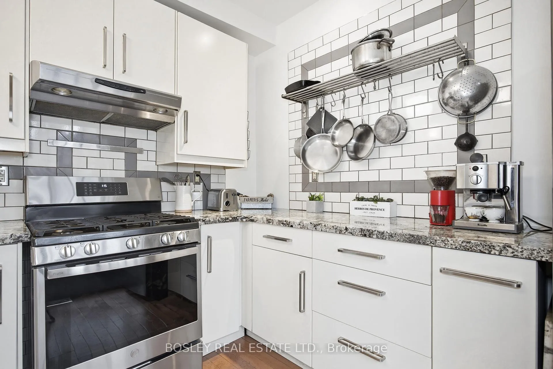 Photo 15 of 52 Fermanagh Avenue, Toronto, Roncesvalles — HOMEH