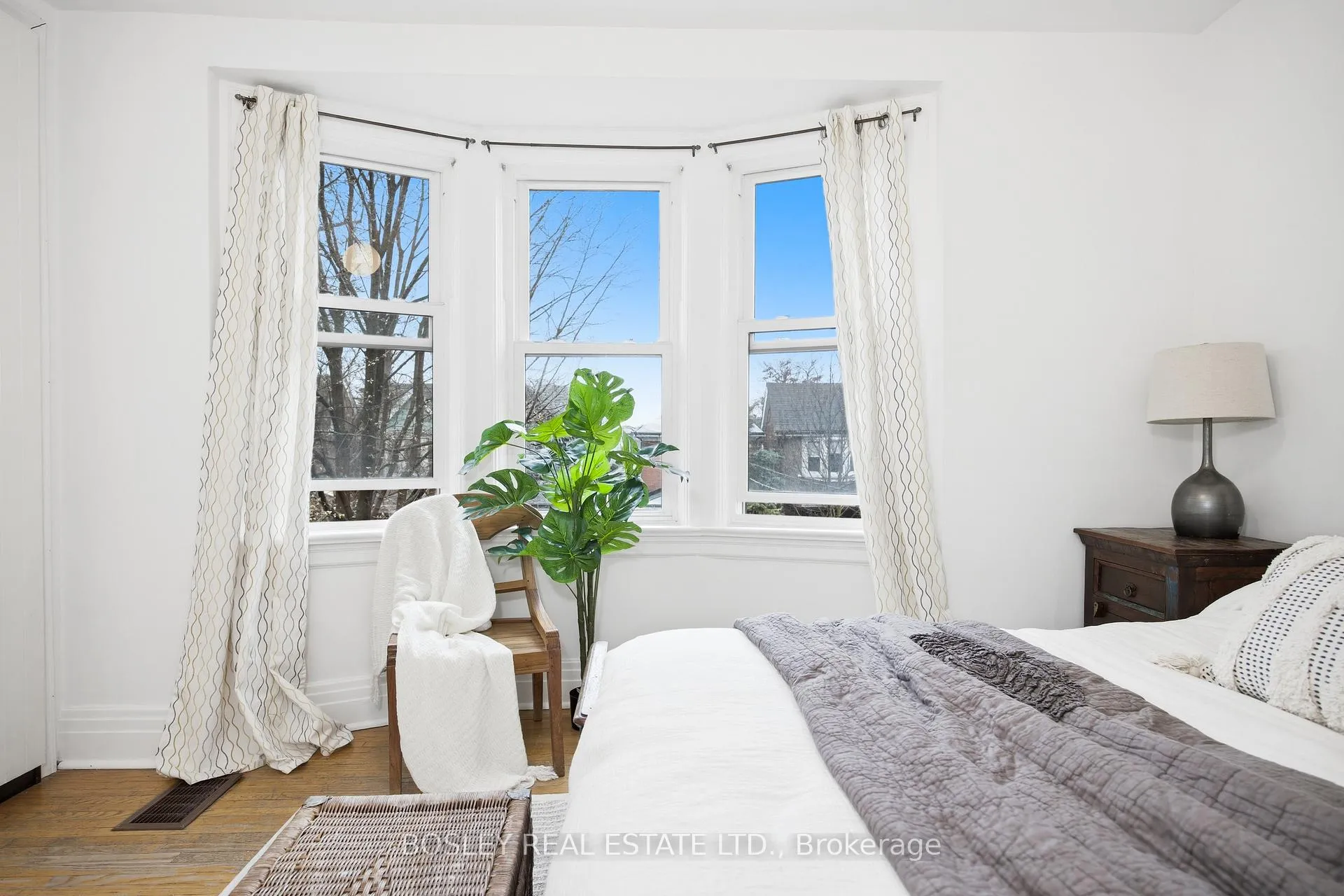 Photo 21 of 52 Fermanagh Avenue, Toronto, Roncesvalles — HOMEH