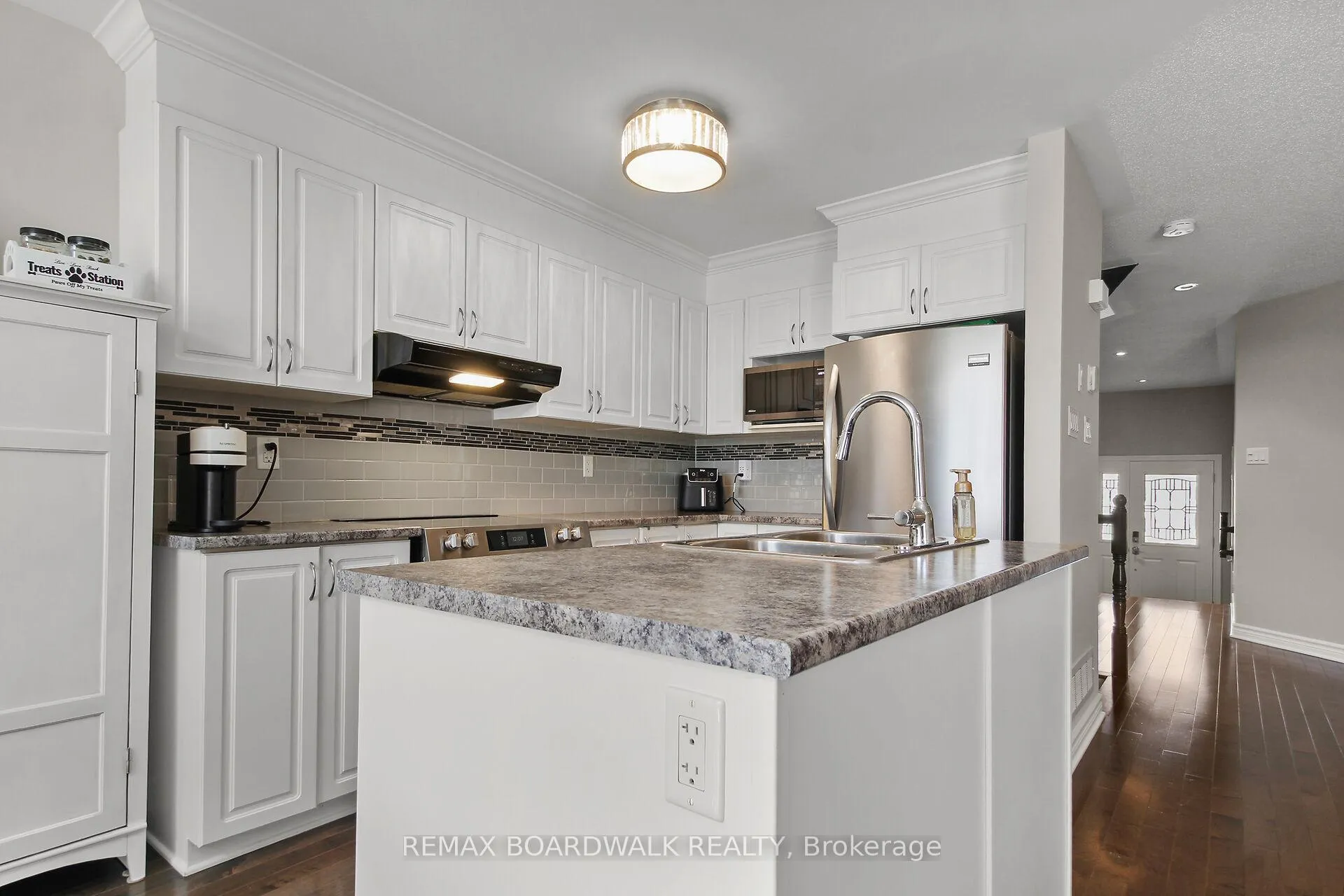 Photo 8 of 249 Garrity Crescent, Ottawa, Barrhaven - Strandherd — HOMEH