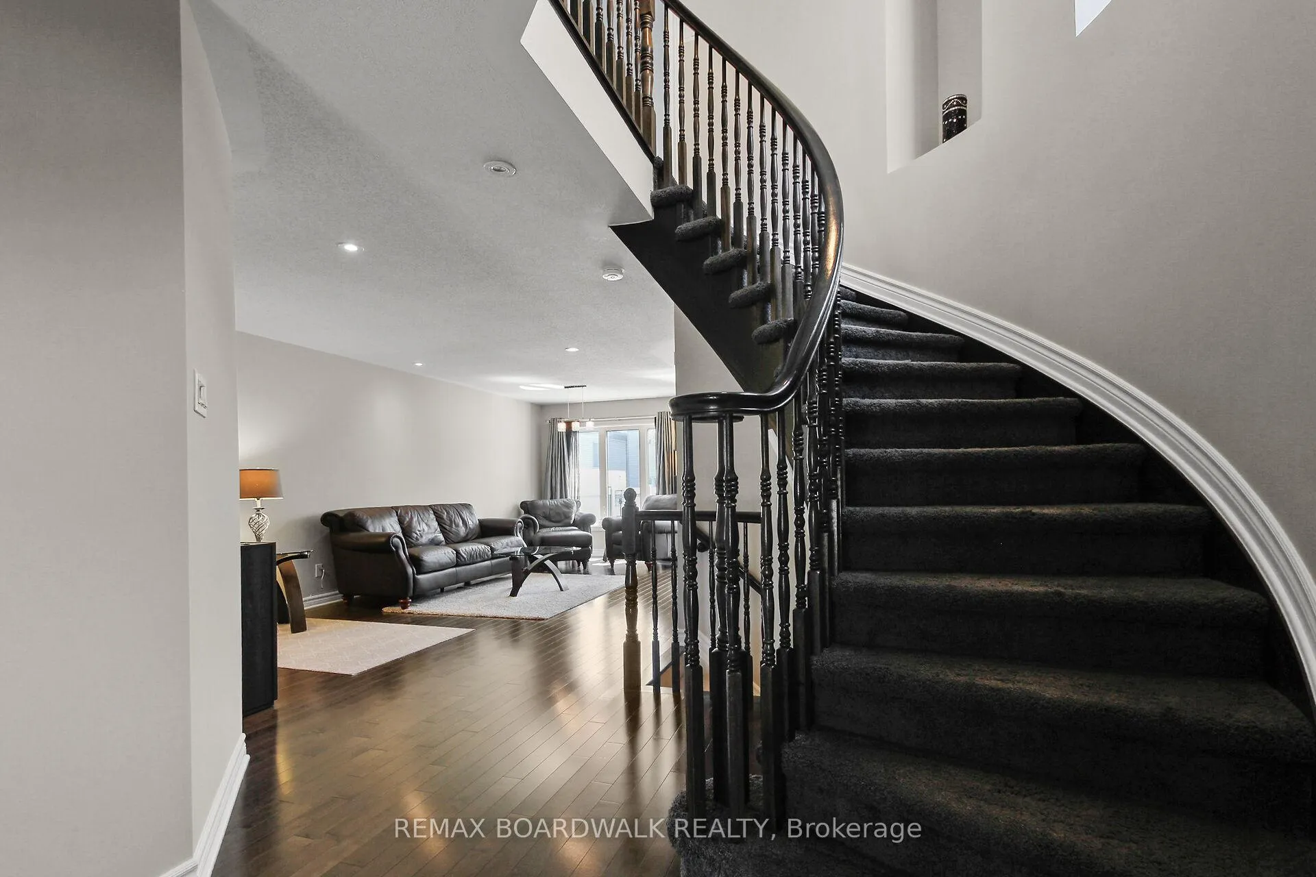 Photo 11 of 249 Garrity Crescent, Ottawa, Barrhaven - Strandherd — HOMEH