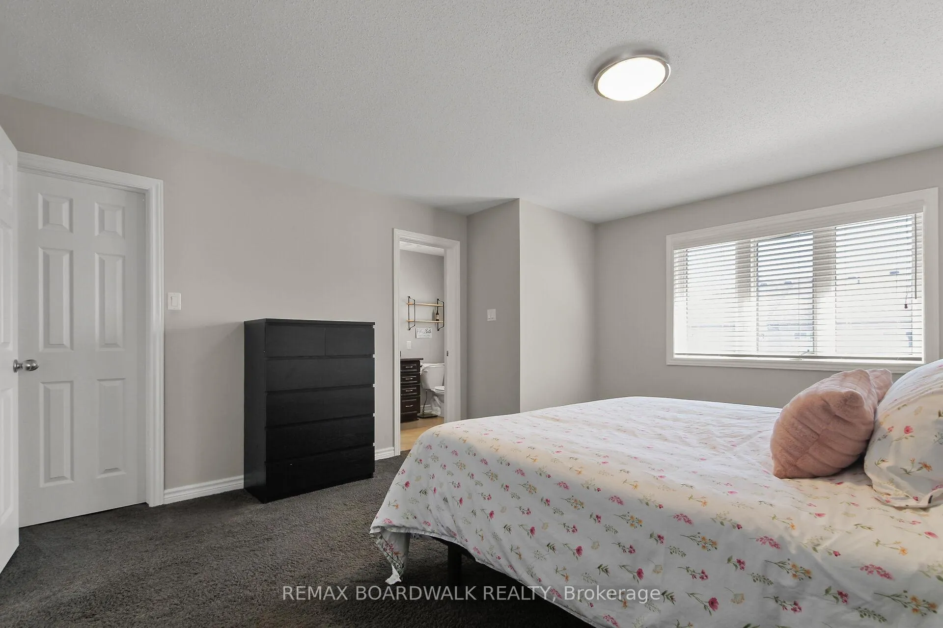 Photo 14 of 249 Garrity Crescent, Ottawa, Barrhaven - Strandherd — HOMEH