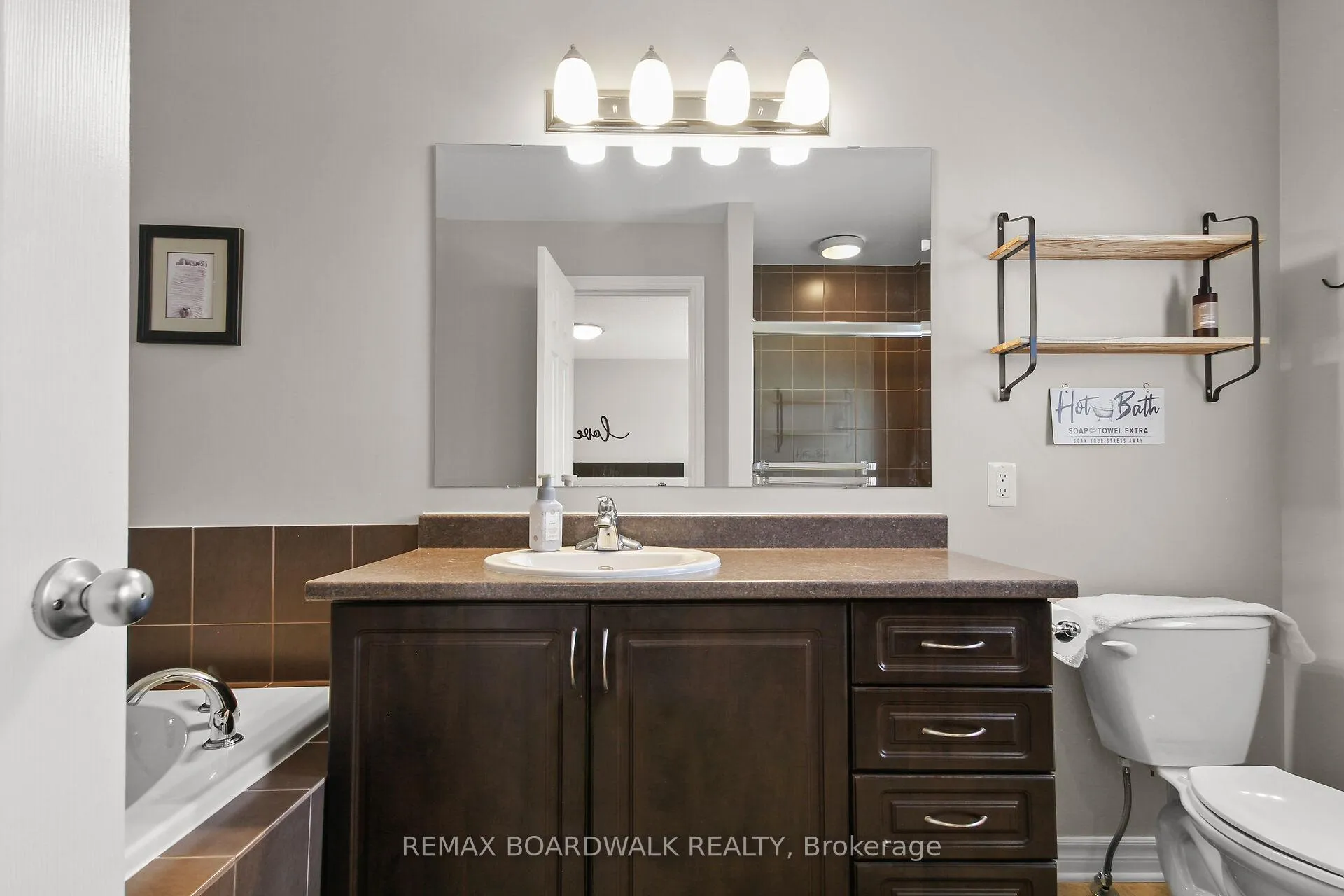 Photo 15 of 249 Garrity Crescent, Ottawa, Barrhaven - Strandherd — HOMEH
