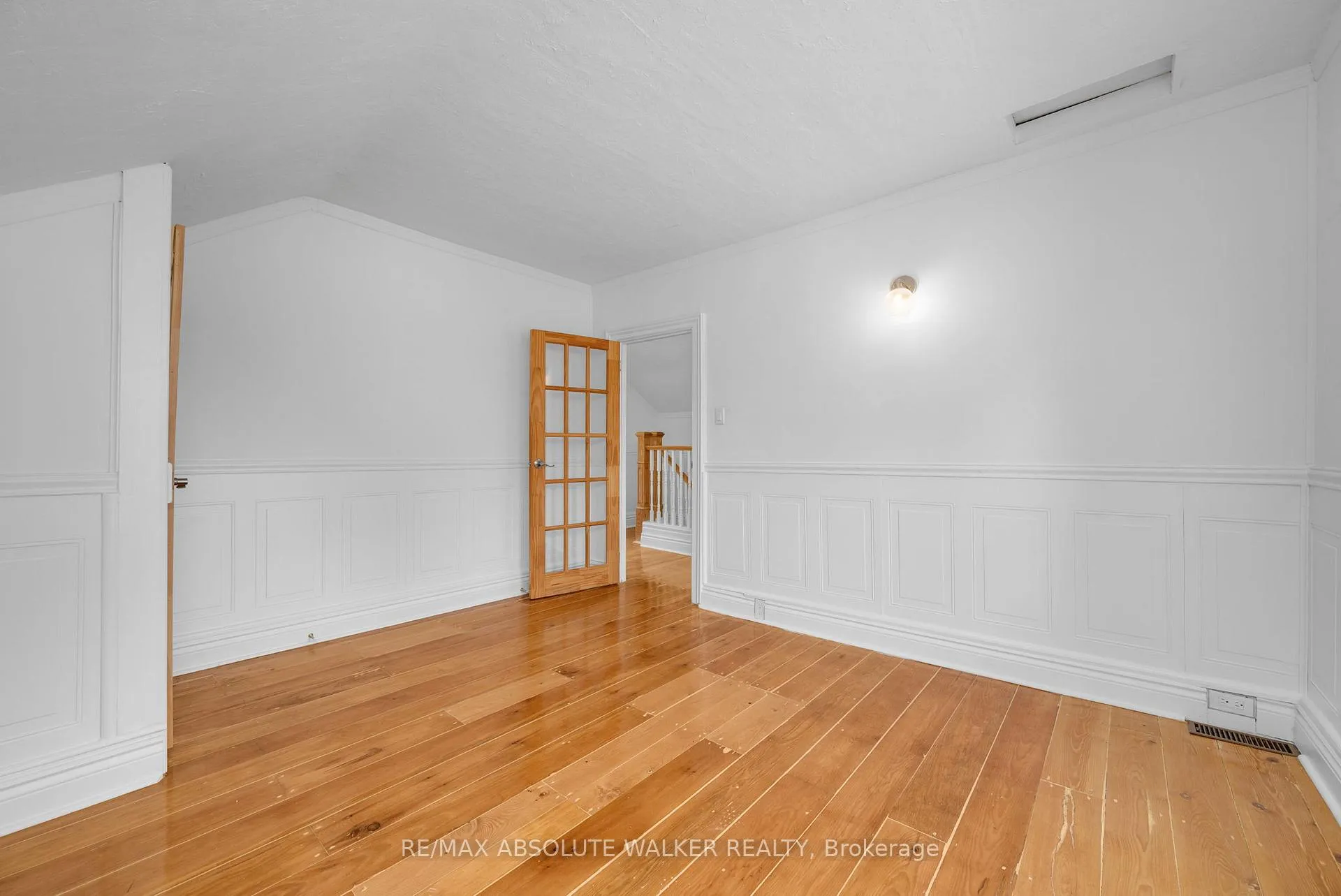 Photo 32 of 297 Park Street E, Prescott — HOMEH