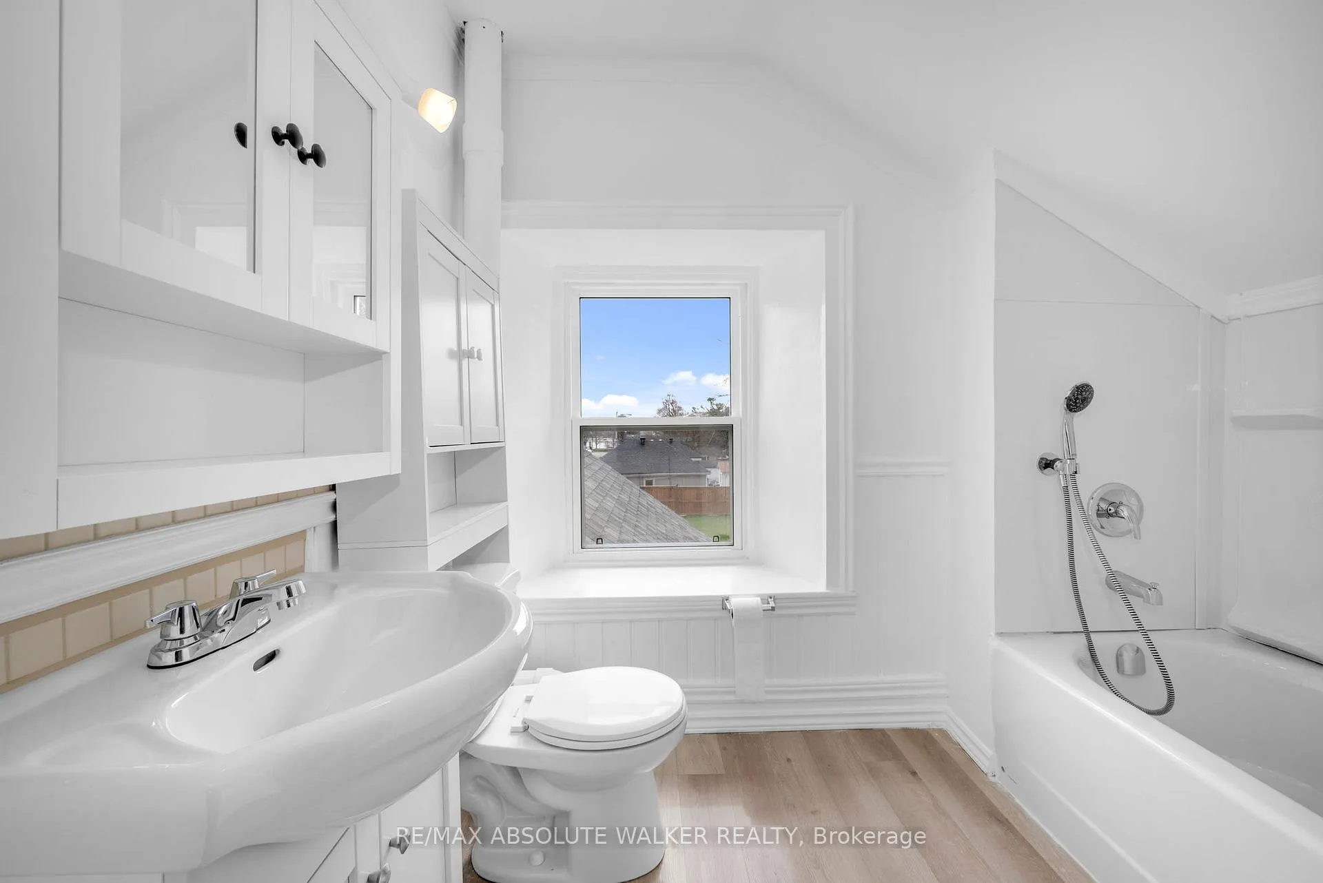 Photo 37 of 297 Park Street E, Prescott — HOMEH