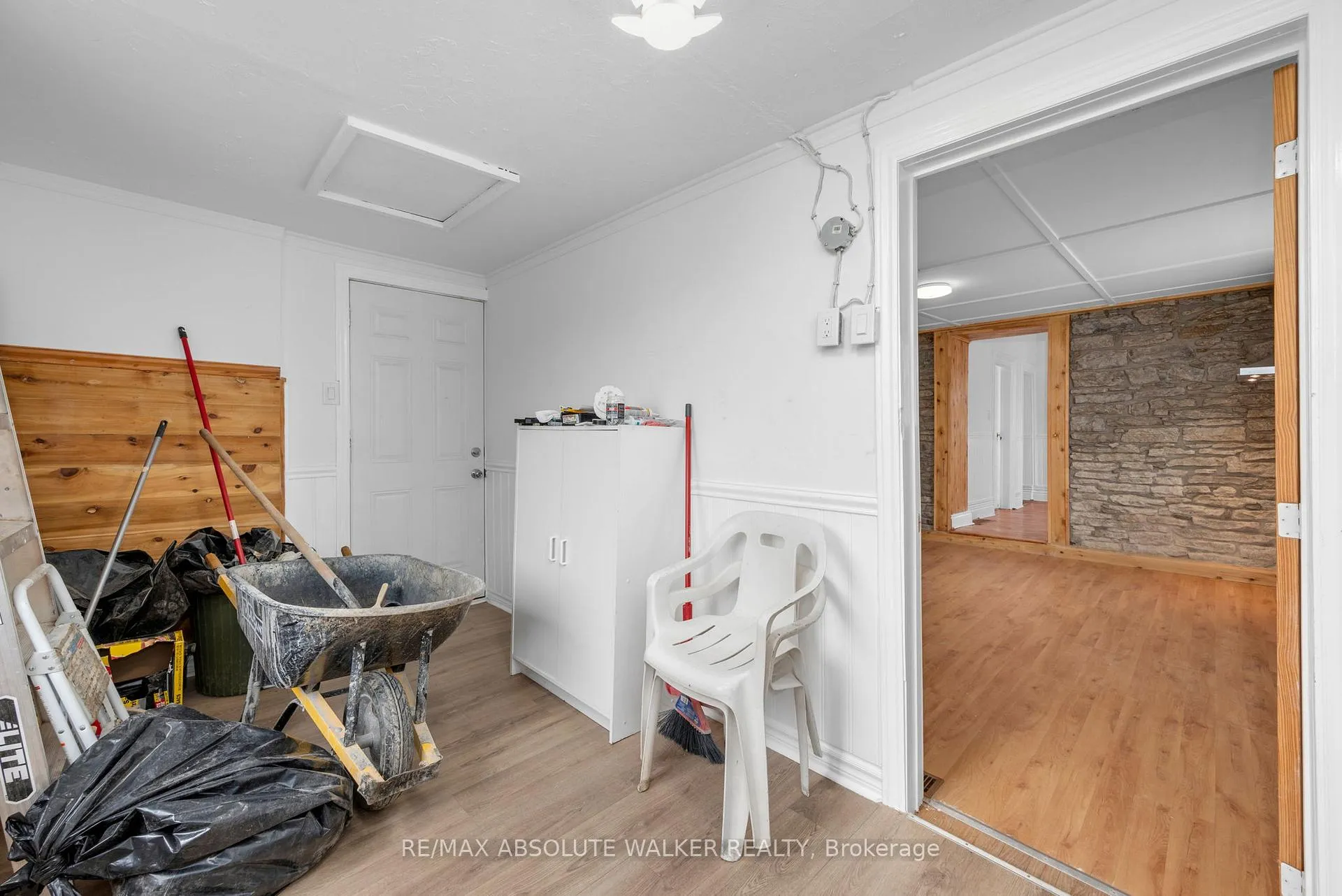 Photo 41 of 297 Park Street E, Prescott — HOMEH