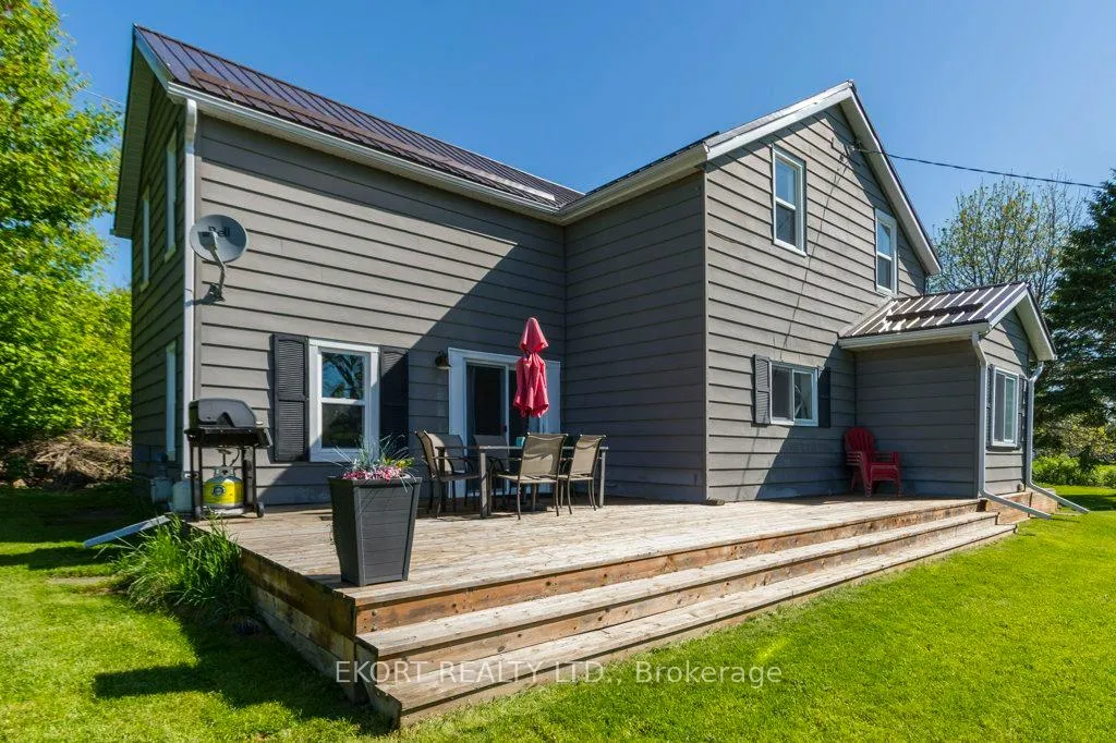 Photo 3 of 86B Herchimer Avenue, Belleville, Belleville Ward — HOMEH