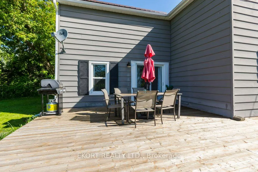 Photo 6 of 86B Herchimer Avenue, Belleville, Belleville Ward — HOMEH