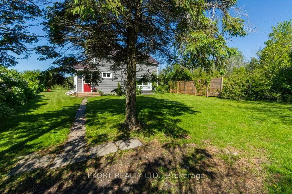 Photo 11 of 86B Herchimer Avenue, Belleville, Belleville Ward — HOMEH