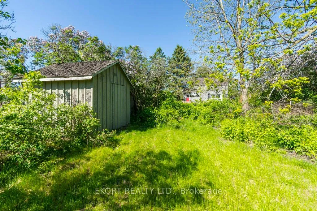 Photo 13 of 86B Herchimer Avenue, Belleville, Belleville Ward — HOMEH