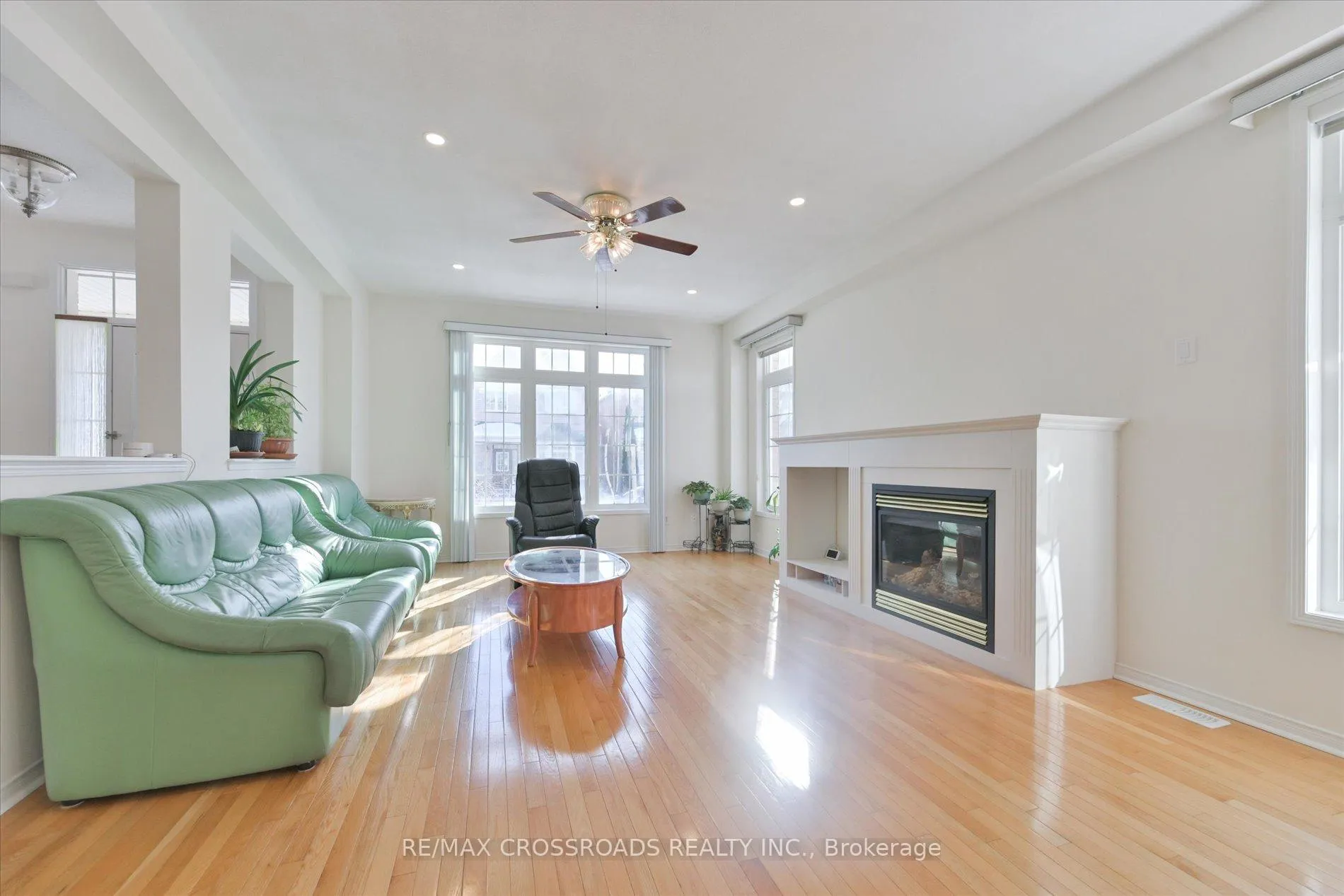 Photo 5 of 76 Shady Oaks Avenue, Markham, Cornell — HOMEH