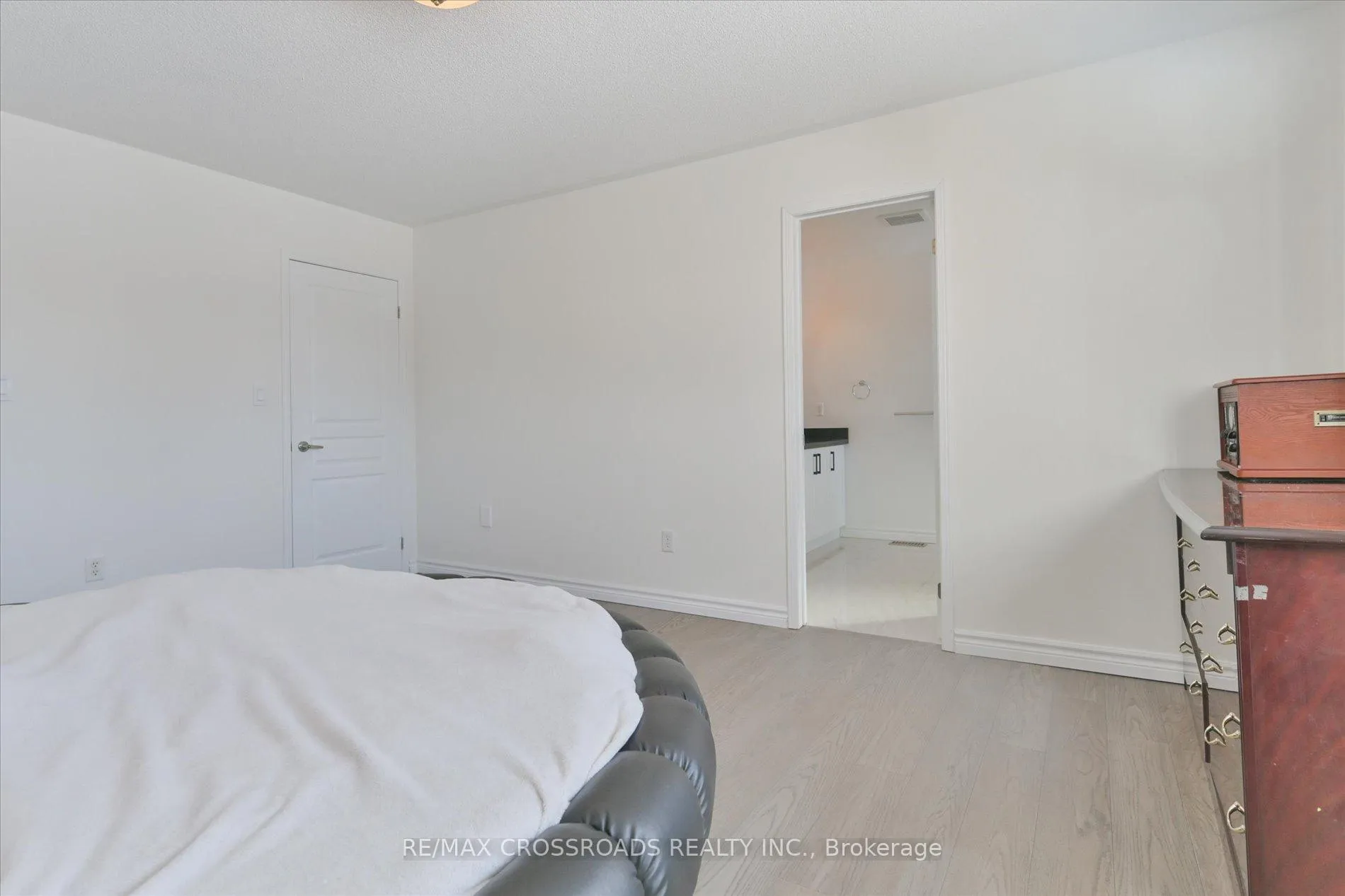 Photo 21 of 76 Shady Oaks Avenue, Markham, Cornell — HOMEH