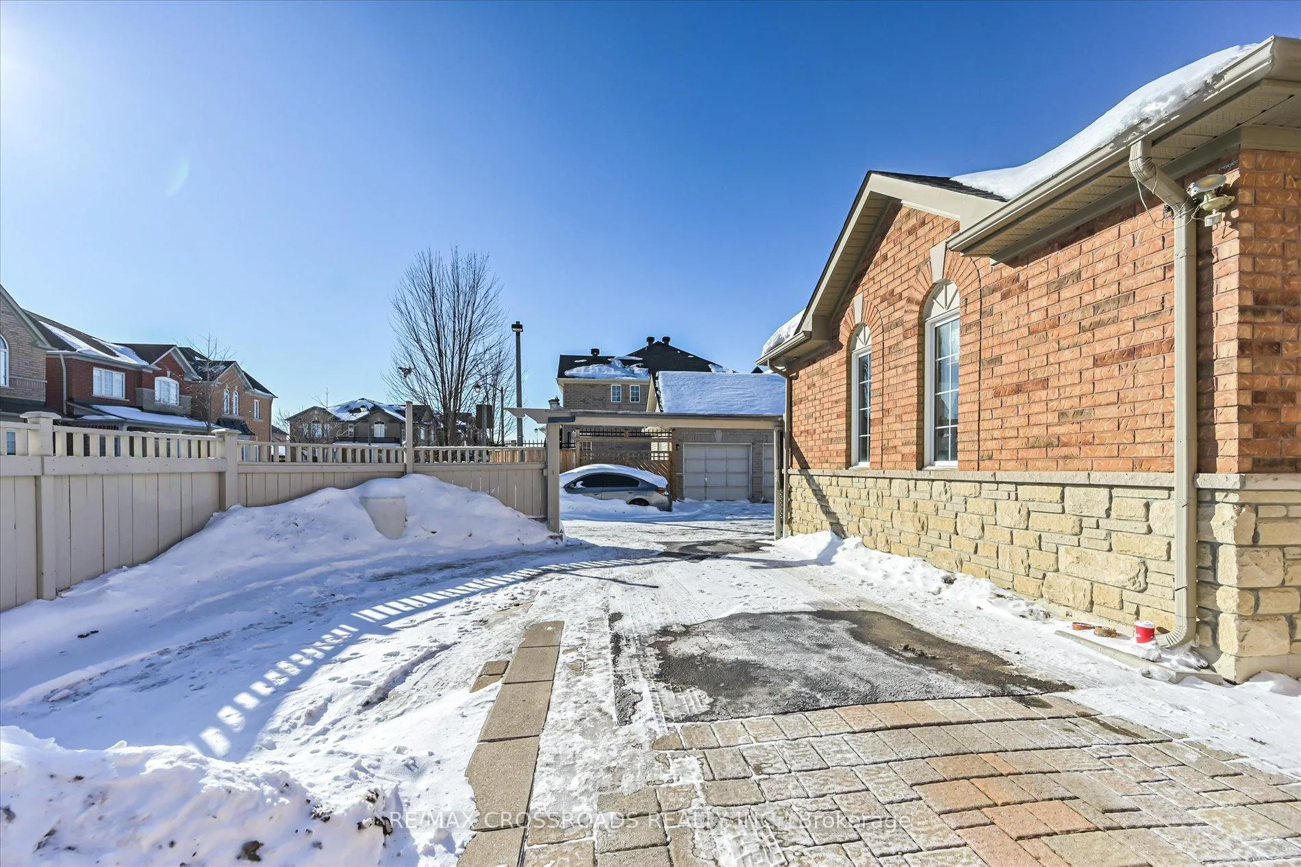 Photo 40 of 76 Shady Oaks Avenue, Markham, Cornell — HOMEH