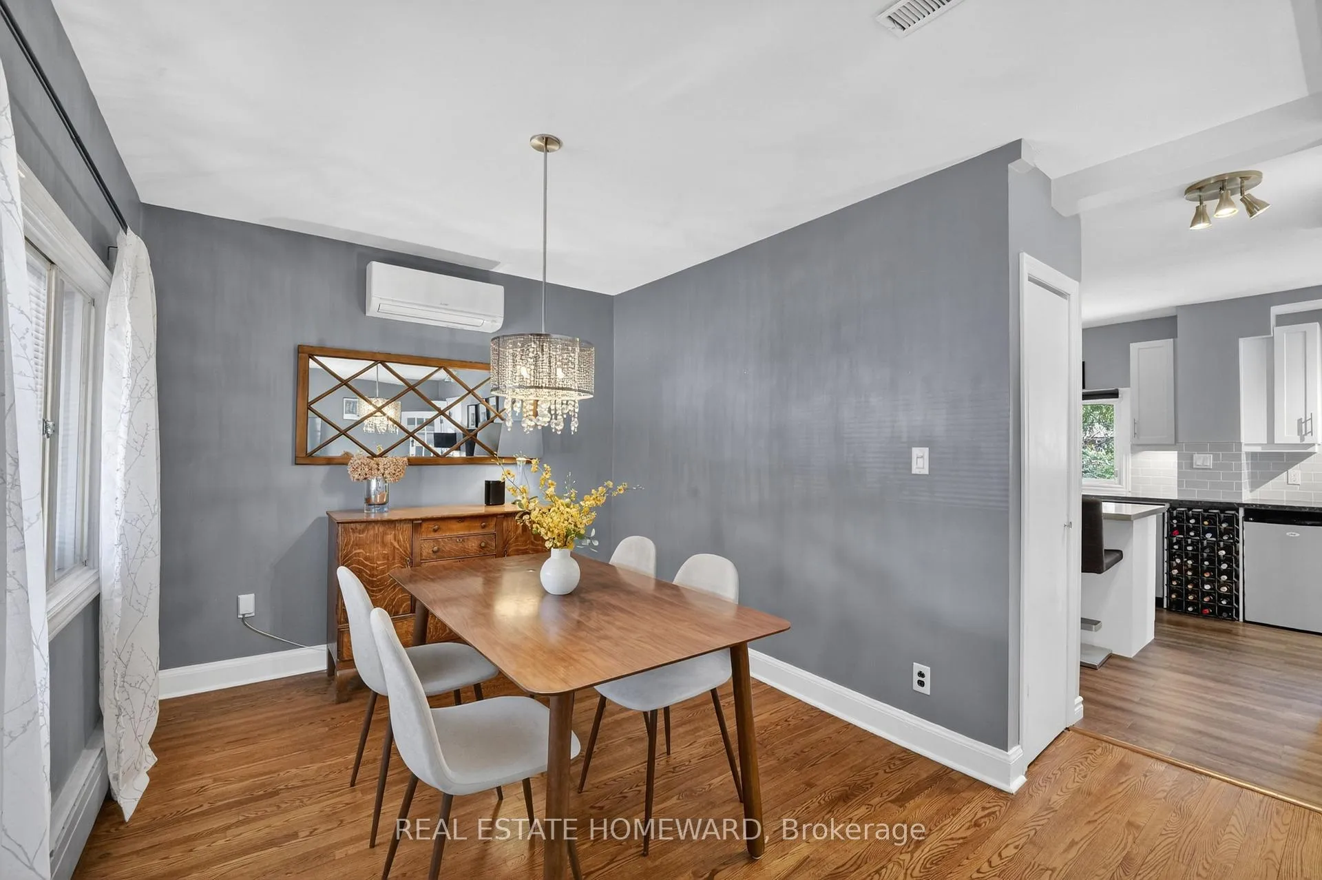 Photo 7 of 15 Bertha Avenue, Scarborough, Clairlea-Birchmount — HOMEH