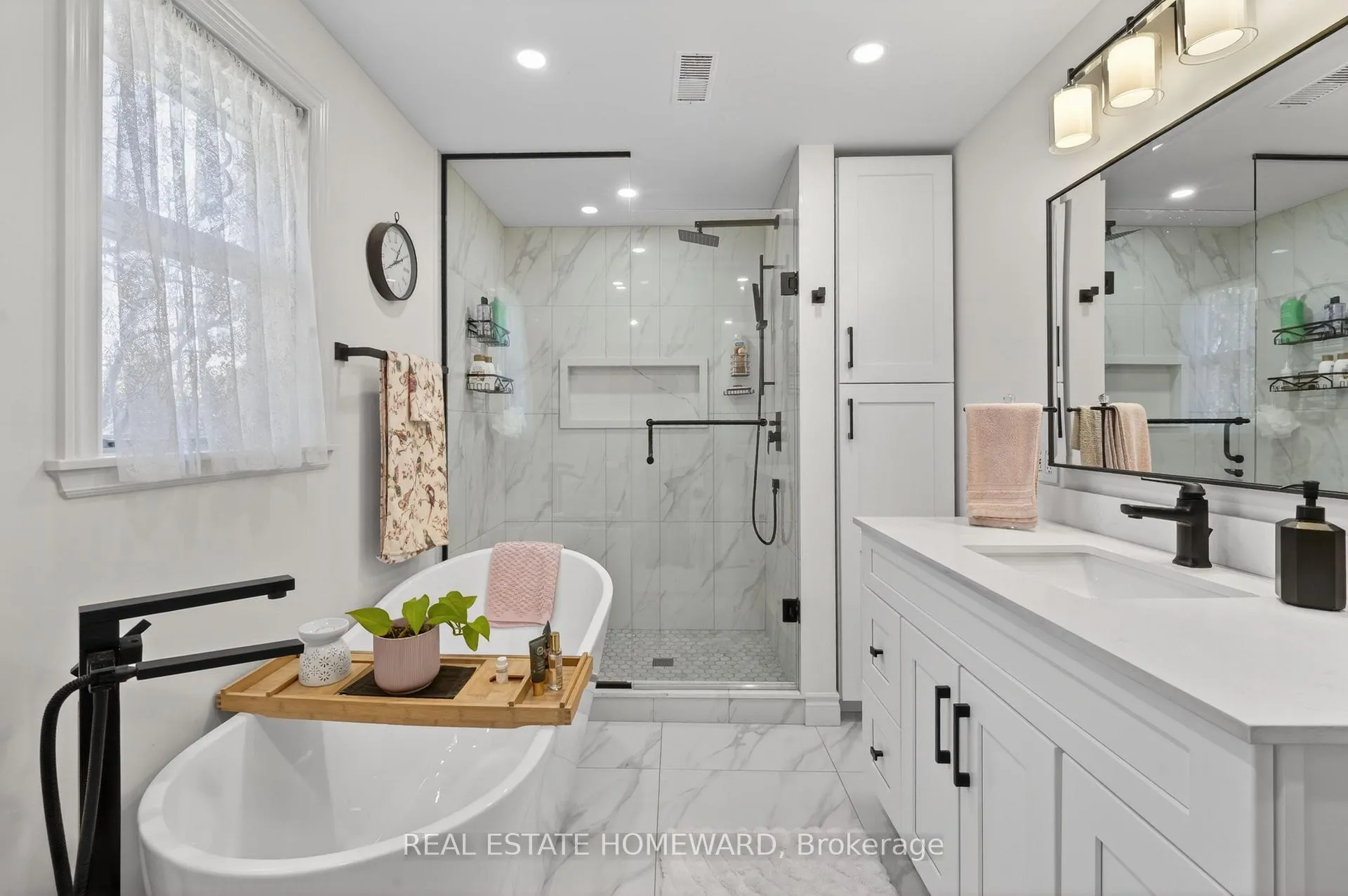 Photo 27 of 15 Bertha Avenue, Scarborough, Clairlea-Birchmount — HOMEH