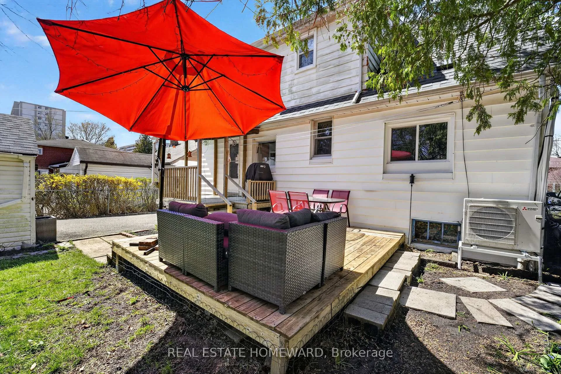 Photo 37 of 15 Bertha Avenue, Scarborough, Clairlea-Birchmount — HOMEH