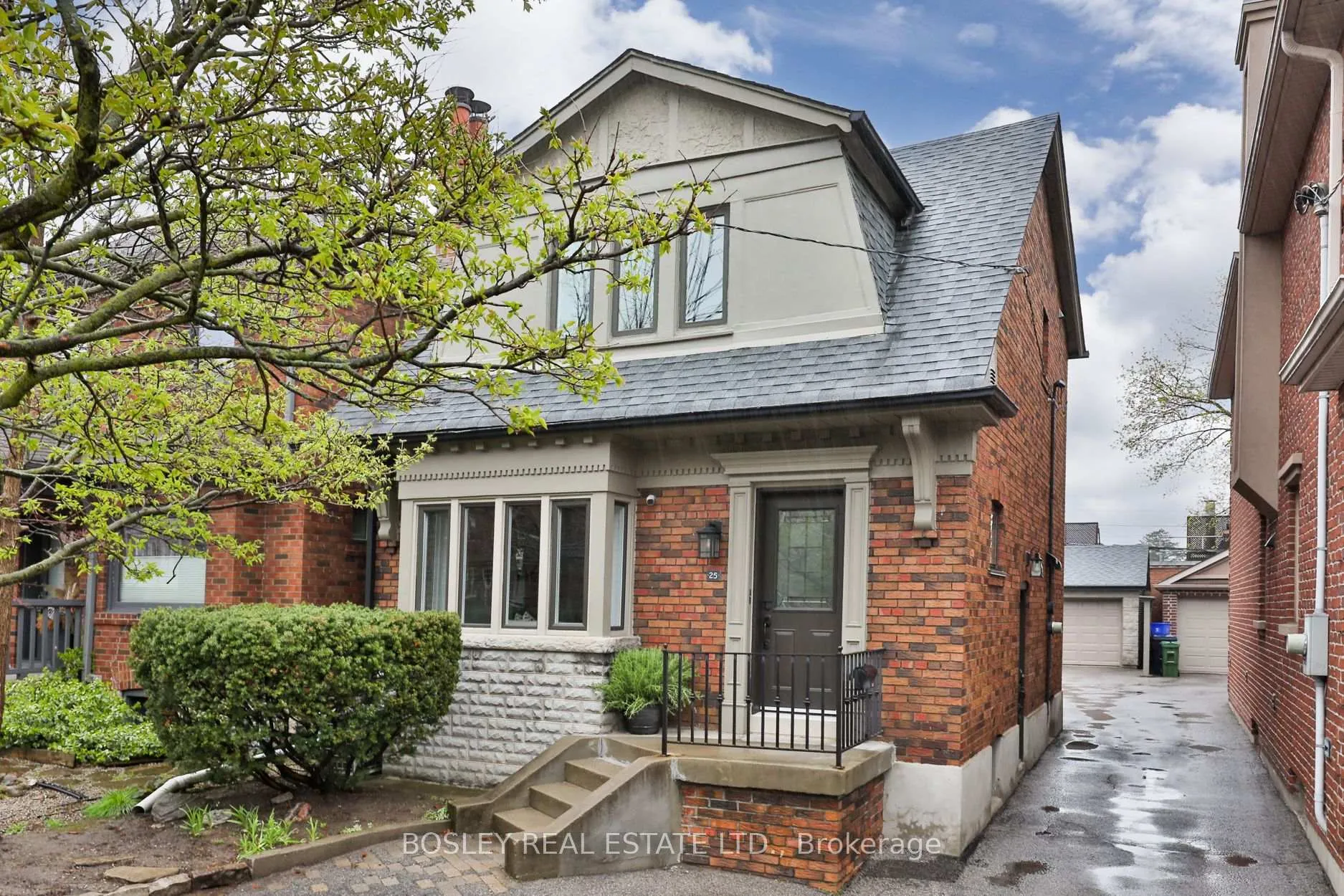 Front of 25 Whitewood Road