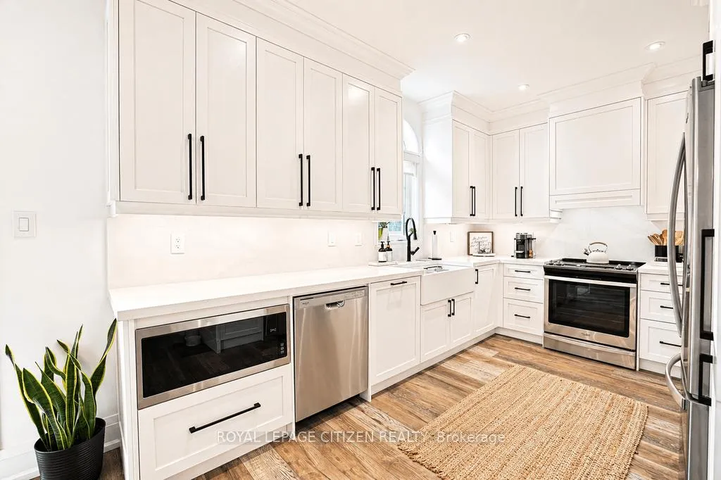 Photo 14 of 33 Tiglio Road, Vaughan, Vellore Village — HOMEH
