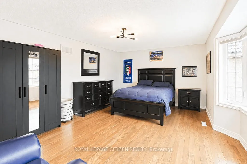 Photo 32 of 33 Tiglio Road, Vaughan, Vellore Village — HOMEH