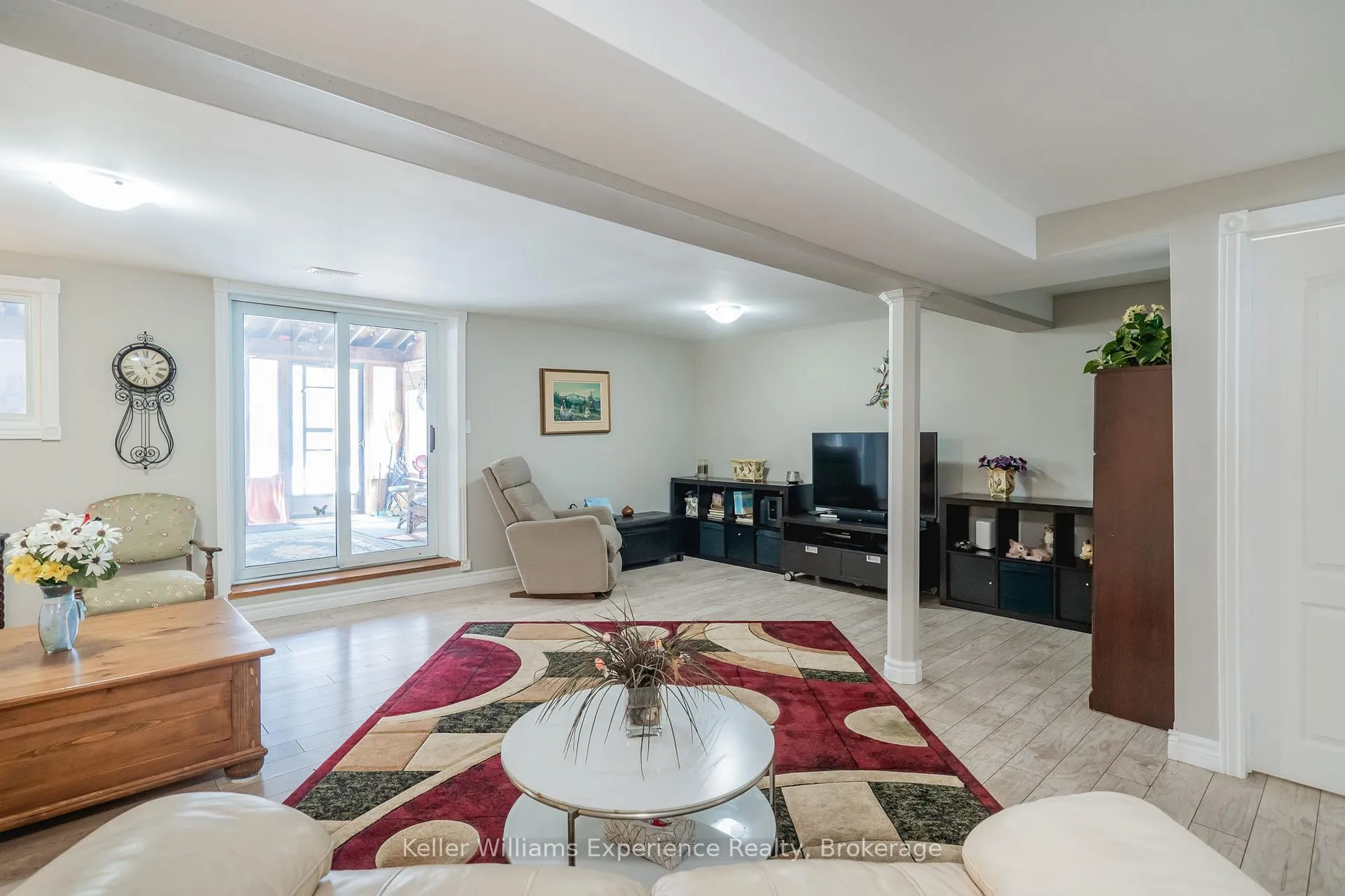 Photo 29 of 201 Bayfield Avenue, Midland — HOMEH