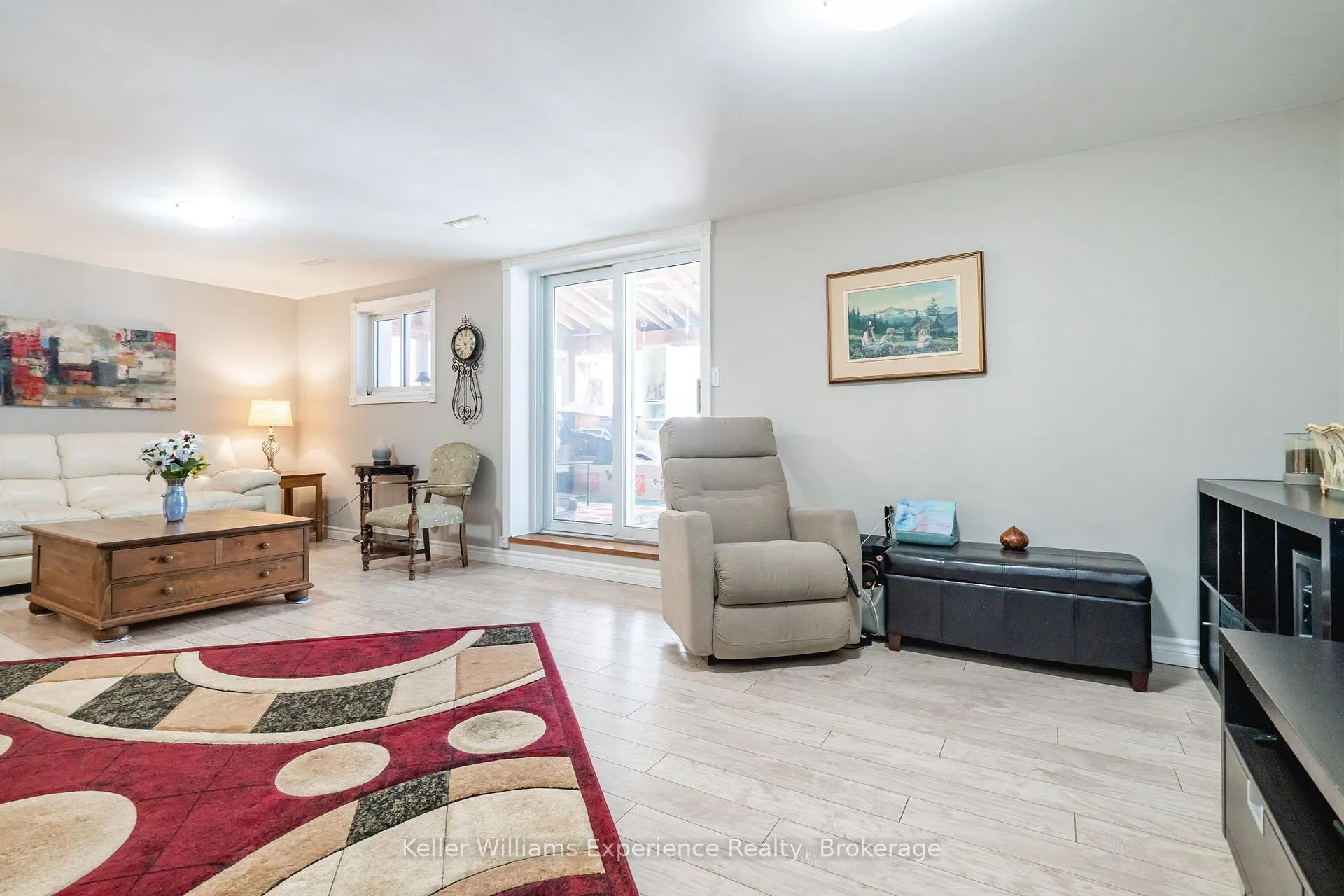 Photo 34 of 201 Bayfield Avenue, Midland — HOMEH
