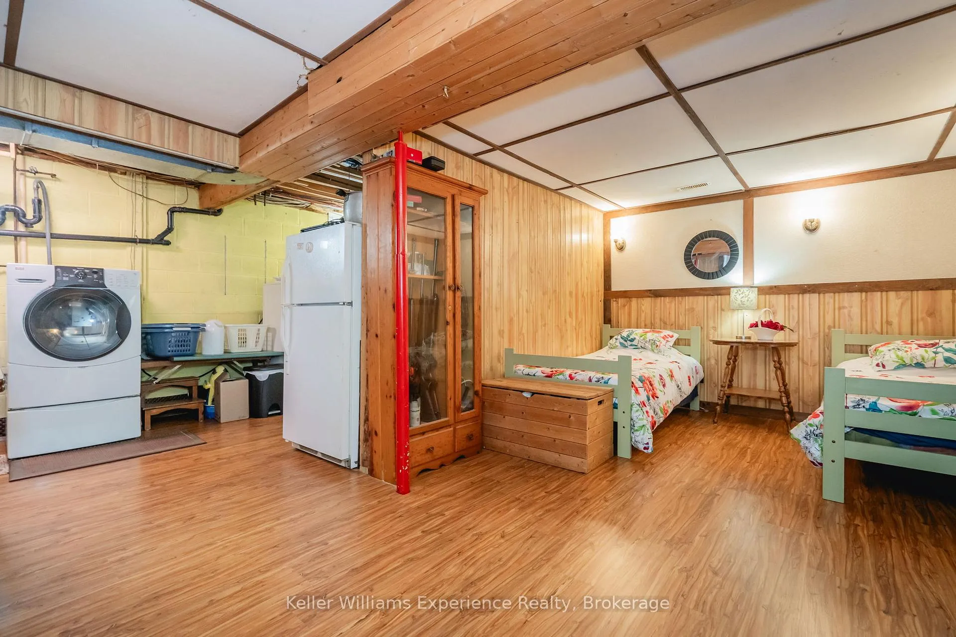 Photo 39 of 201 Bayfield Avenue, Midland — HOMEH