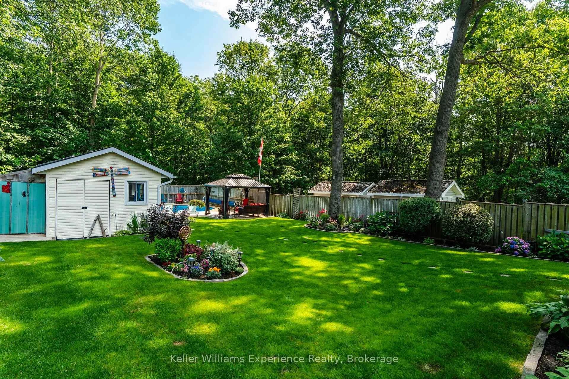 Photo 48 of 201 Bayfield Avenue, Midland — HOMEH