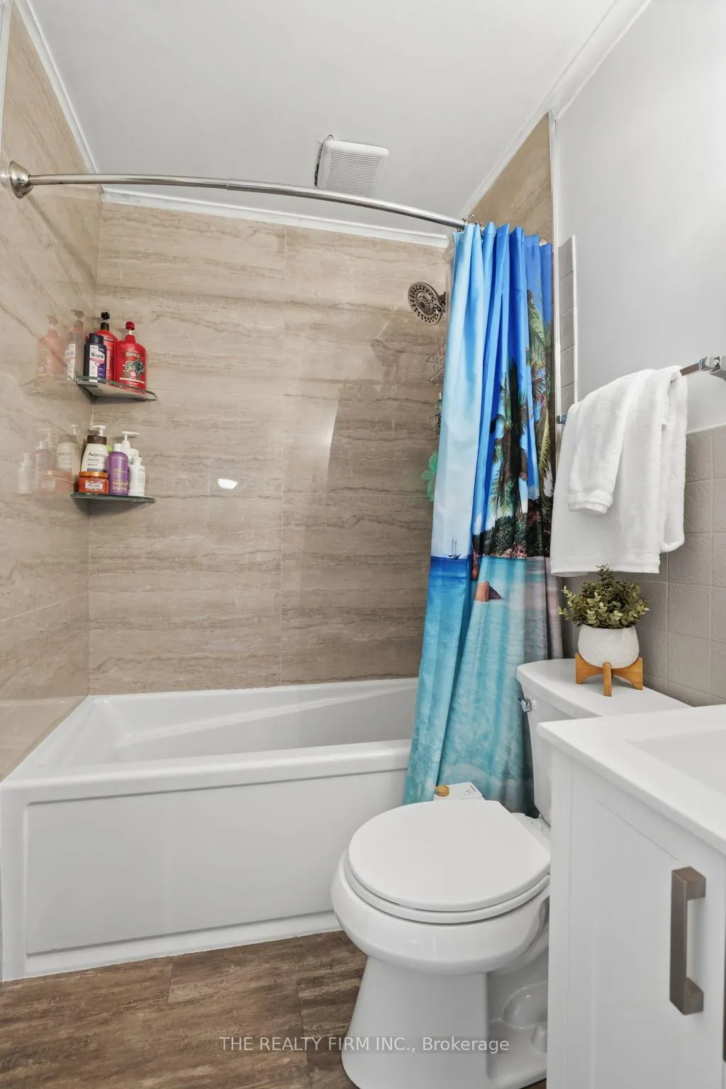 Photo 19 of 216 Thompson Road, London, South I — HOMEH