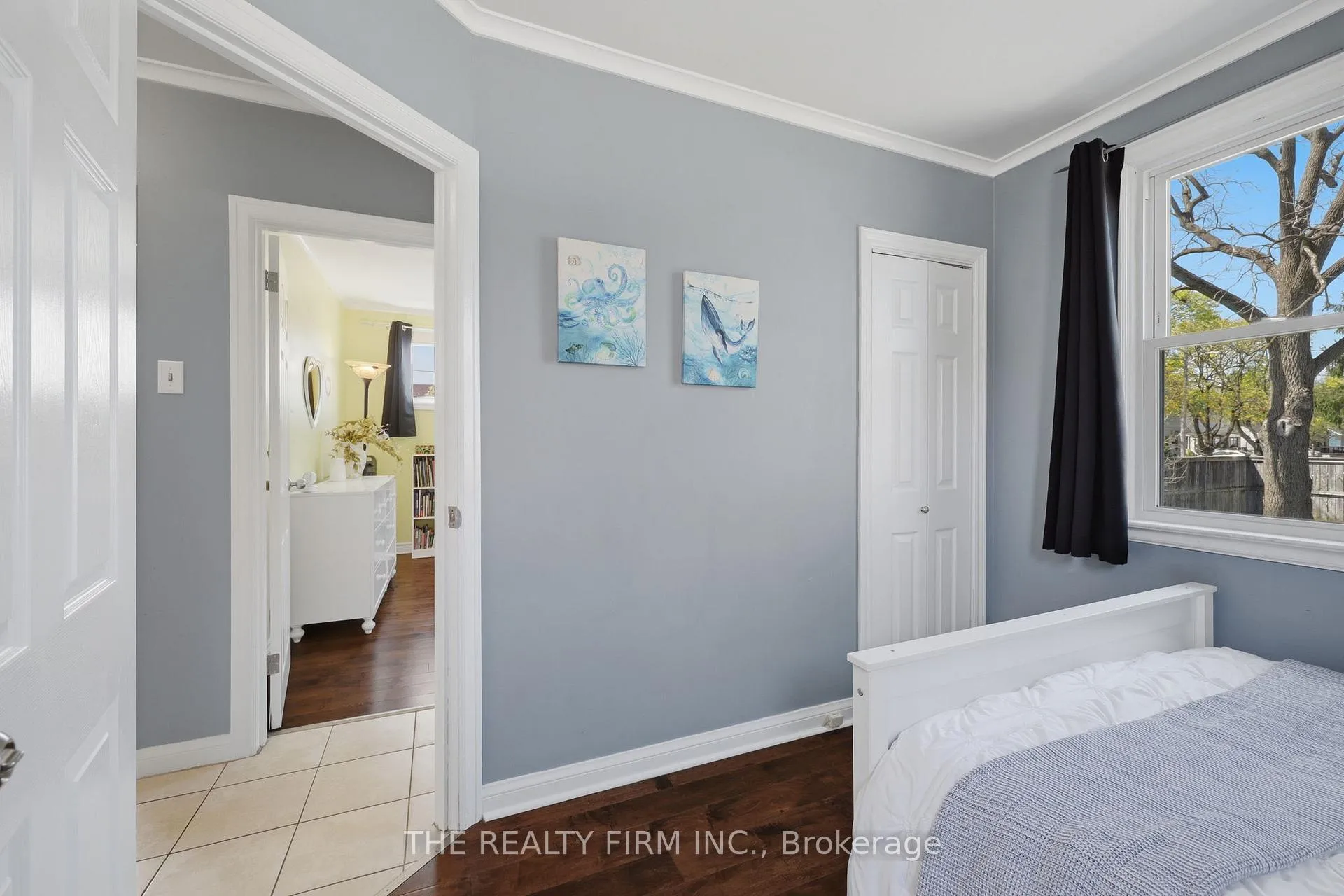 Photo 21 of 216 Thompson Road, London, South I — HOMEH