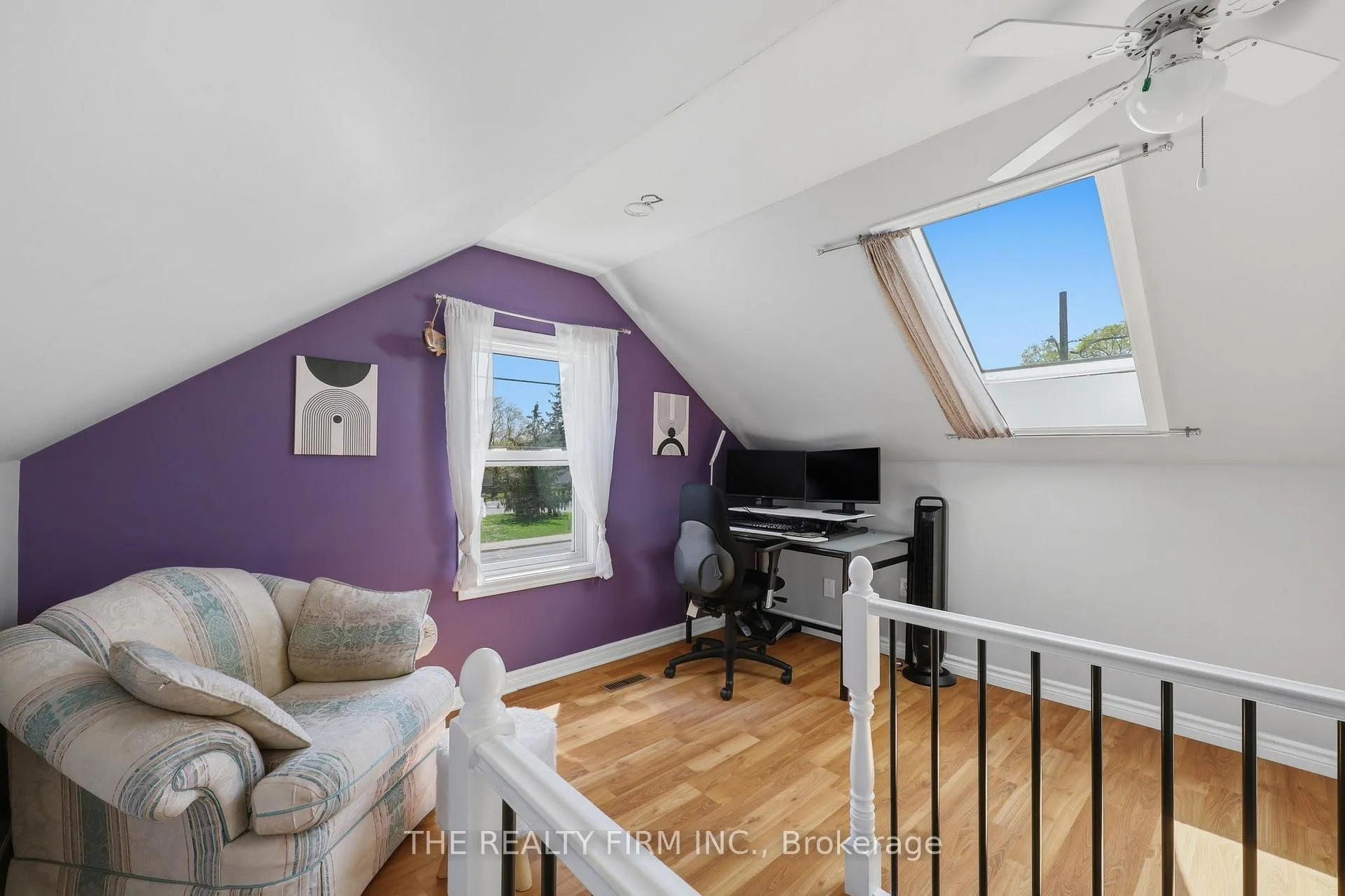 Photo 27 of 216 Thompson Road, London, South I — HOMEH