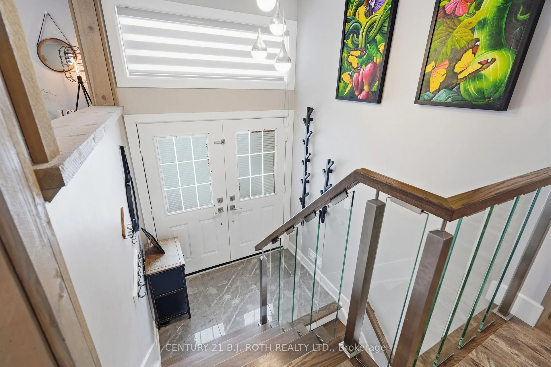 Photo 3 of 64 Royal Beech Drive, Wasaga Beach — HOMEH