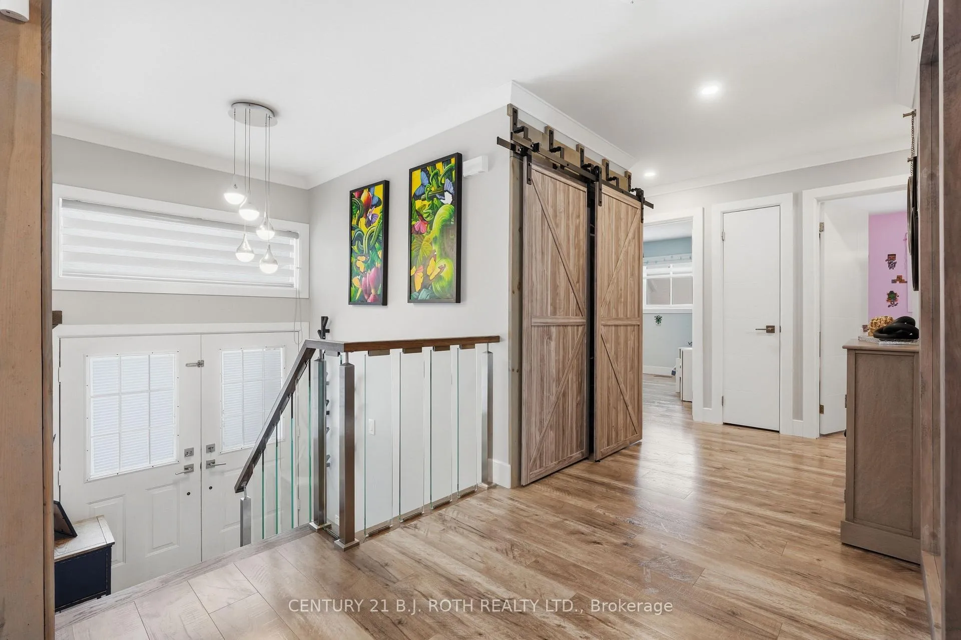 Photo 4 of 64 Royal Beech Drive, Wasaga Beach — HOMEH