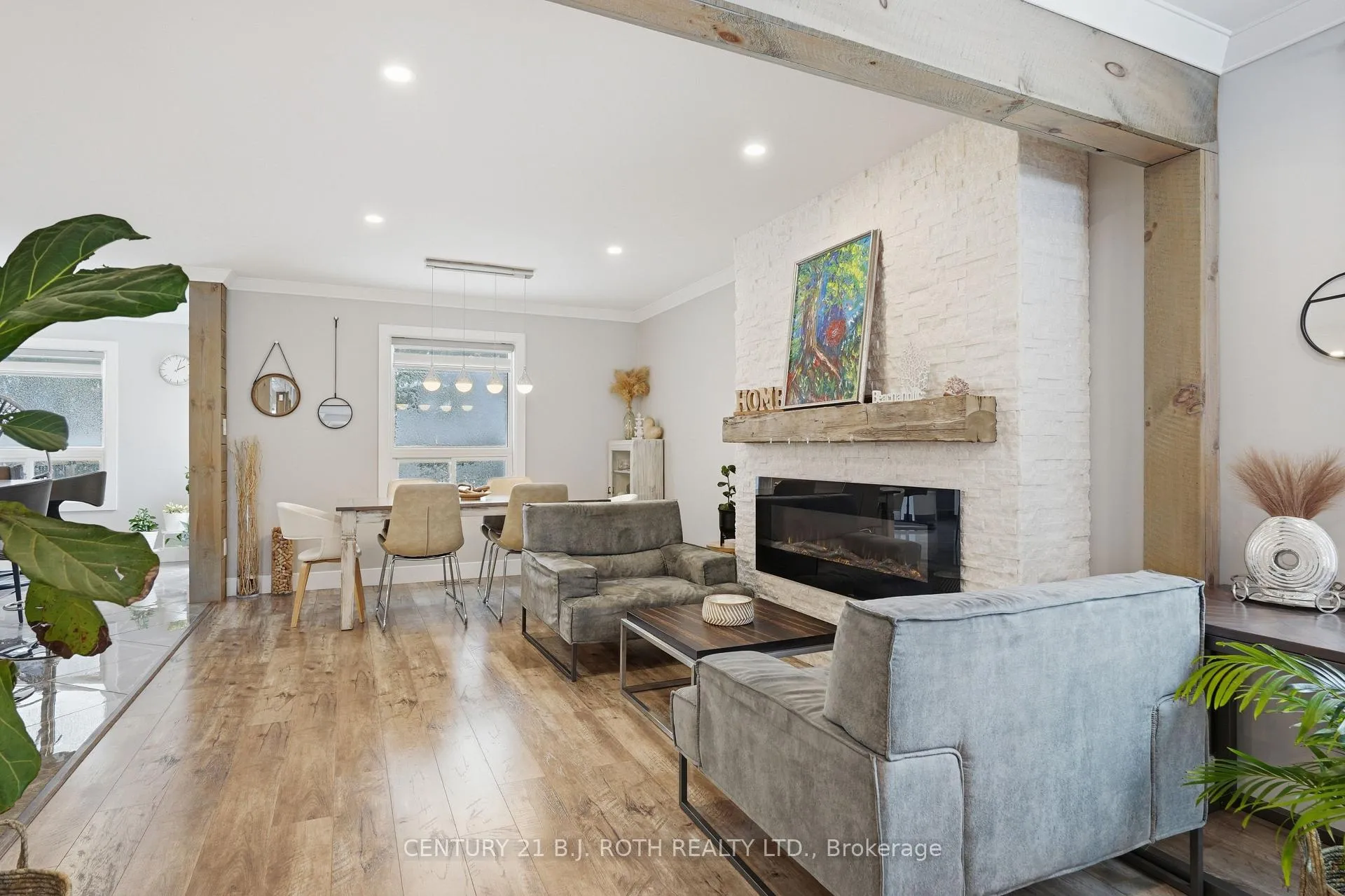 Photo 8 of 64 Royal Beech Drive, Wasaga Beach — HOMEH