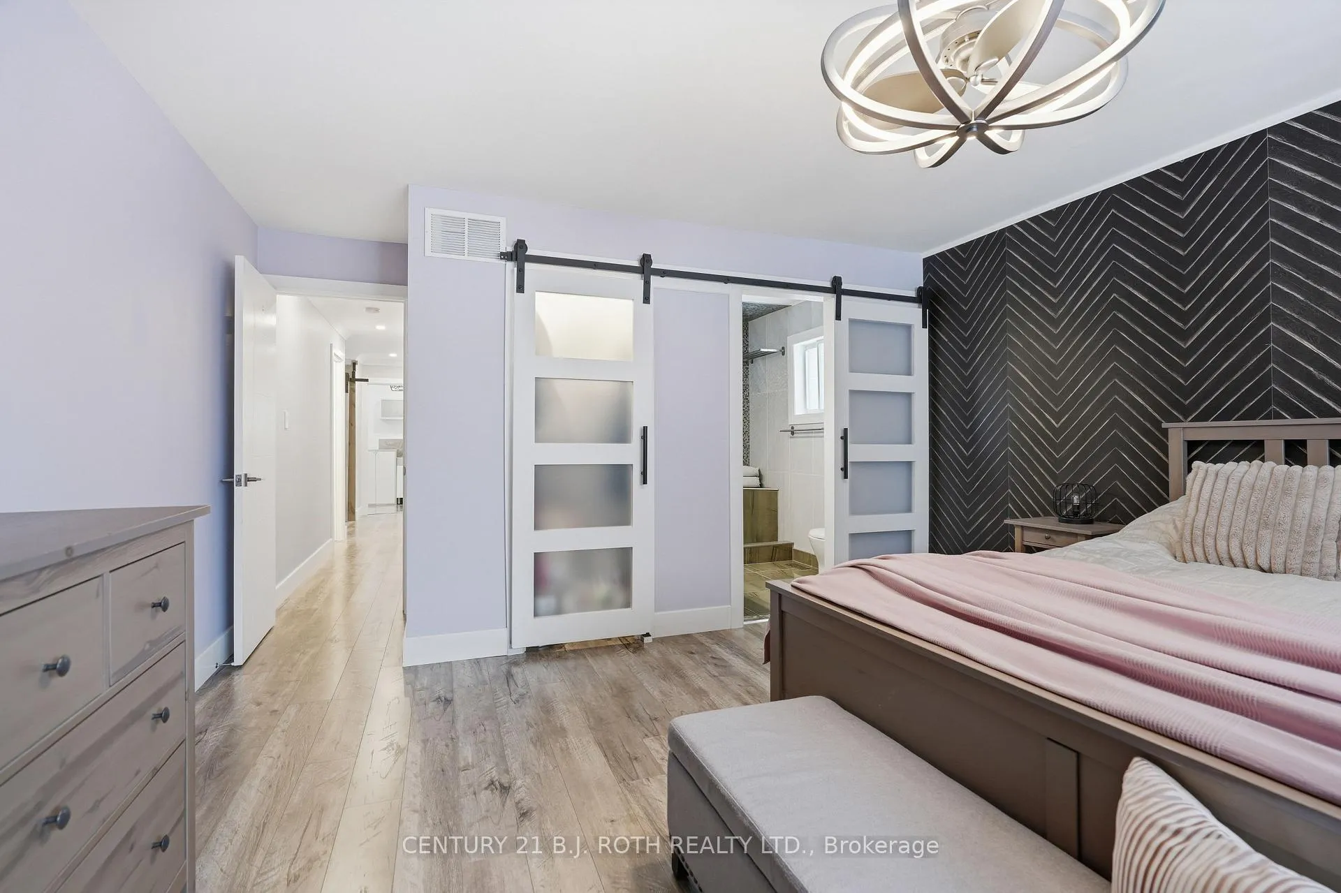 Photo 18 of 64 Royal Beech Drive, Wasaga Beach — HOMEH