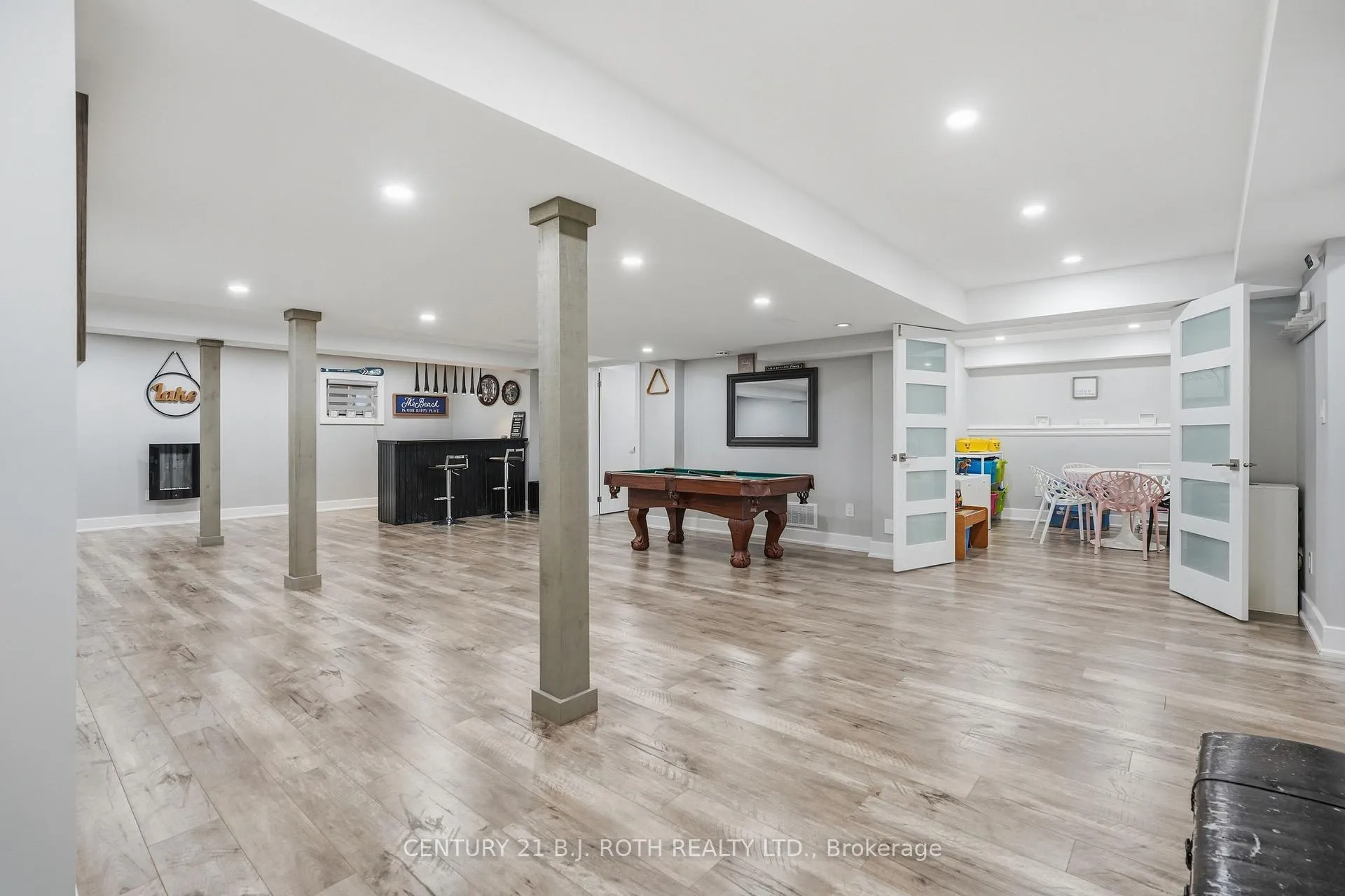 Photo 26 of 64 Royal Beech Drive, Wasaga Beach — HOMEH