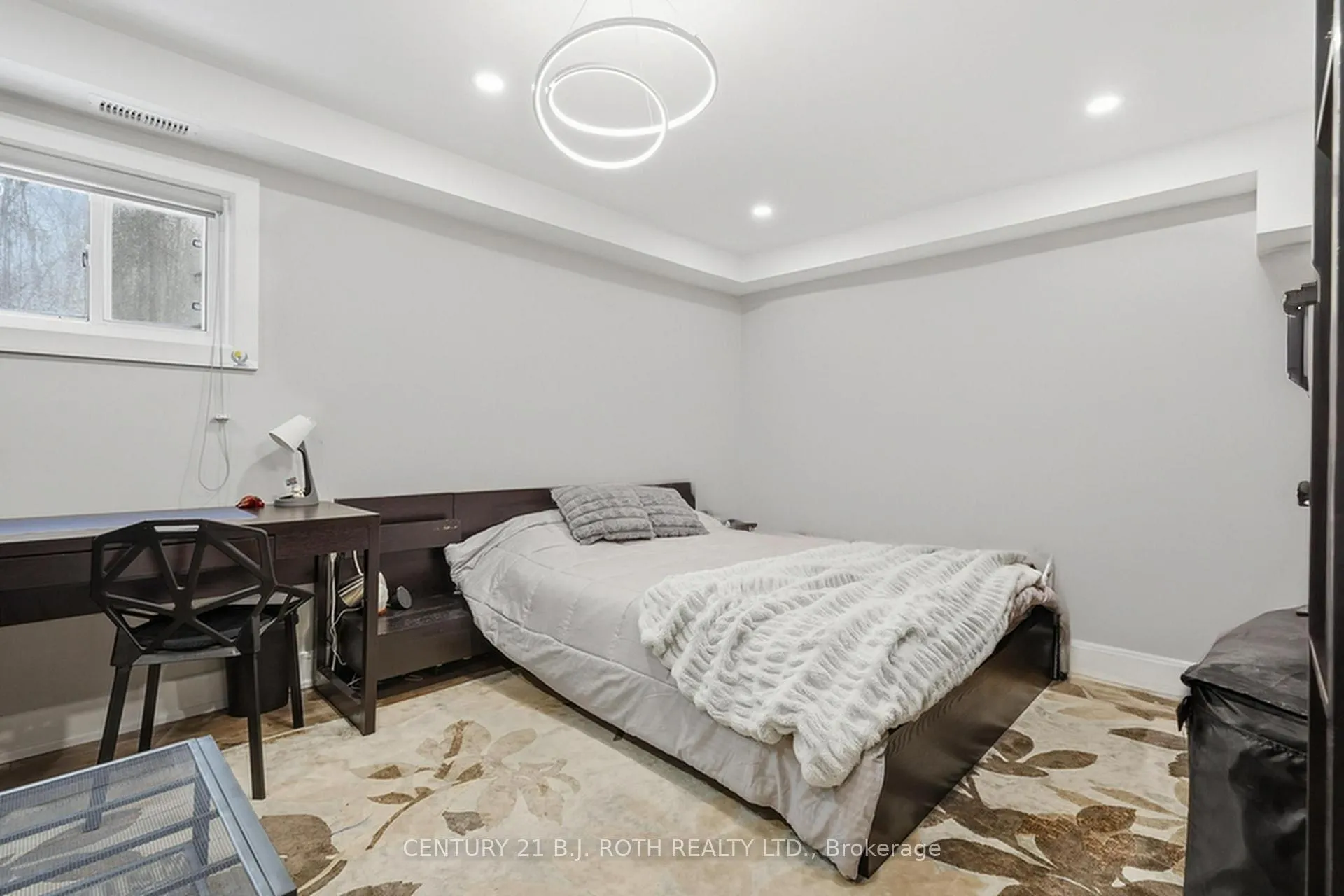 Photo 32 of 64 Royal Beech Drive, Wasaga Beach — HOMEH
