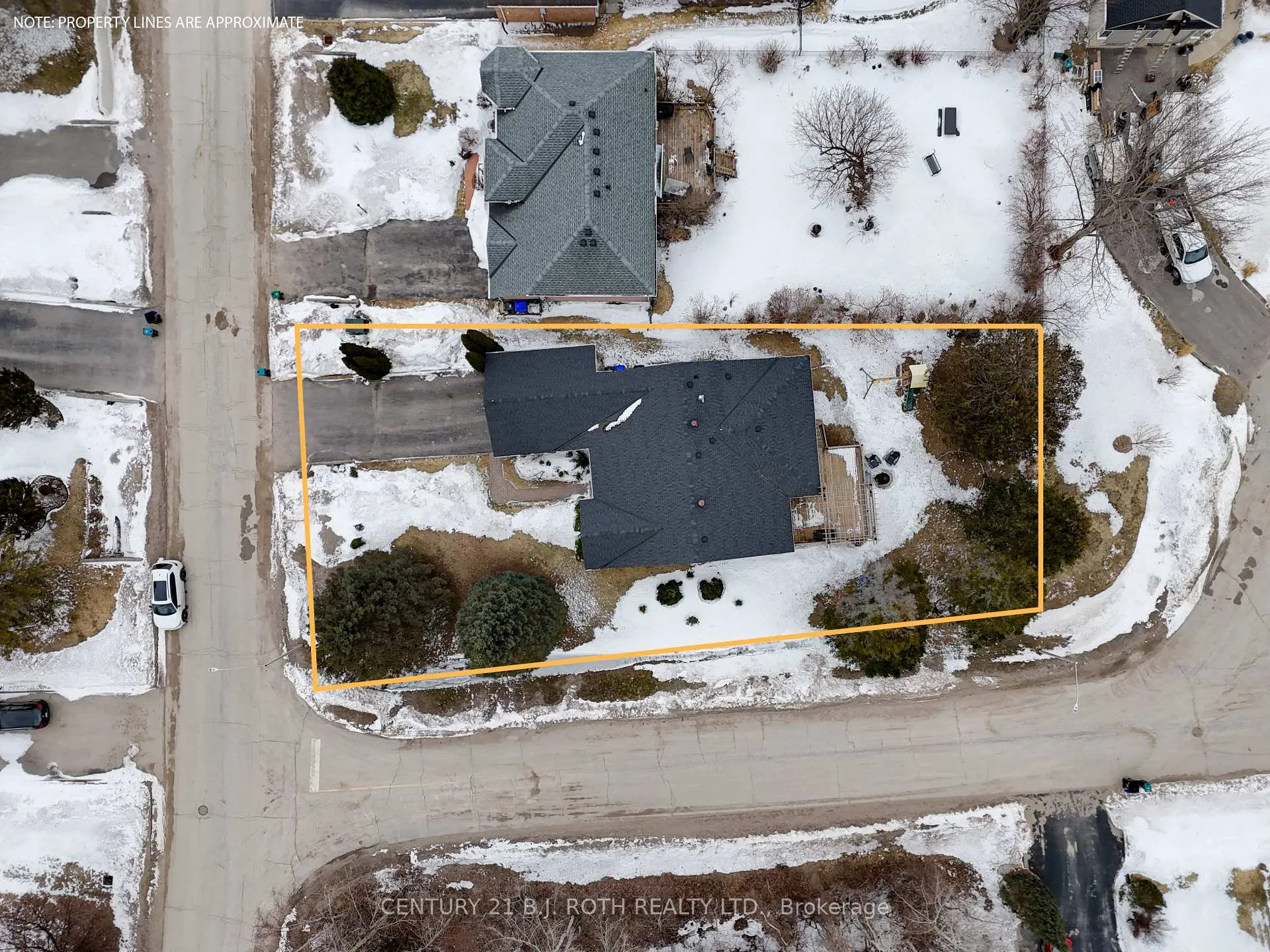 Photo 41 of 64 Royal Beech Drive, Wasaga Beach — HOMEH