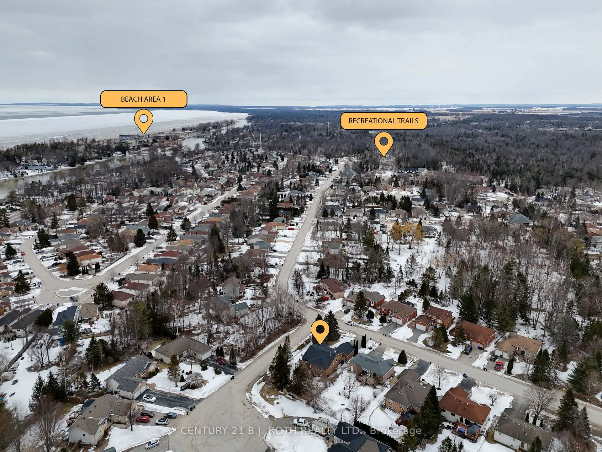Photo 43 of 64 Royal Beech Drive, Wasaga Beach — HOMEH