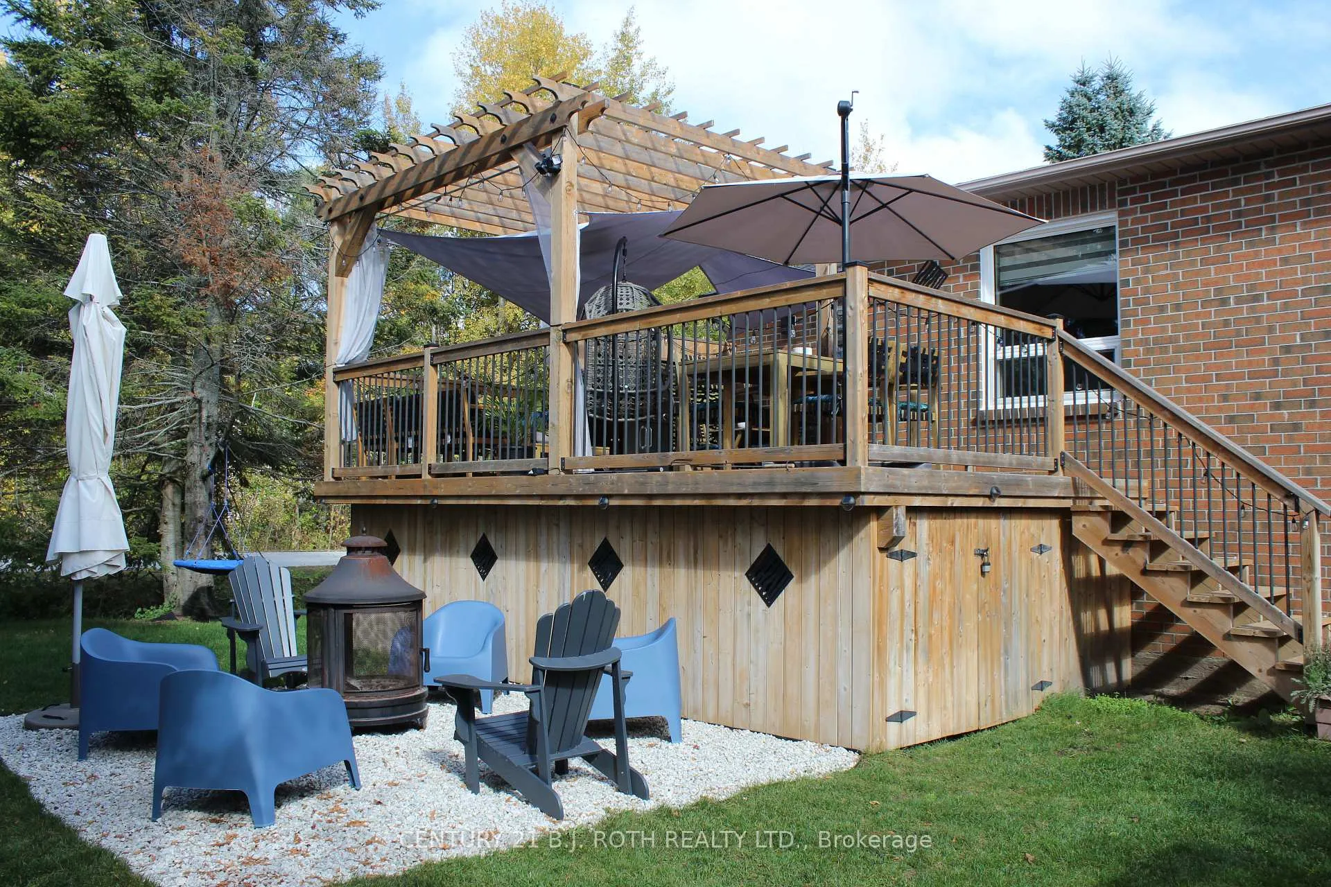 Photo 47 of 64 Royal Beech Drive, Wasaga Beach — HOMEH