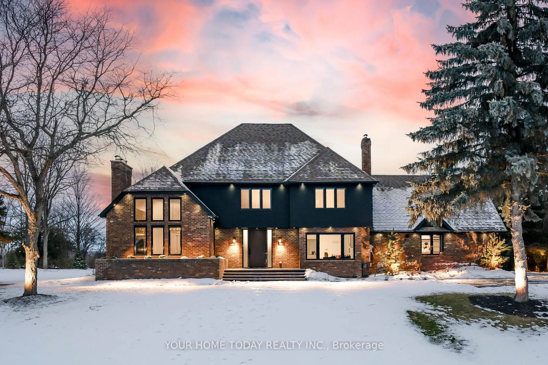 Front of 27 Chantelay Crescent
