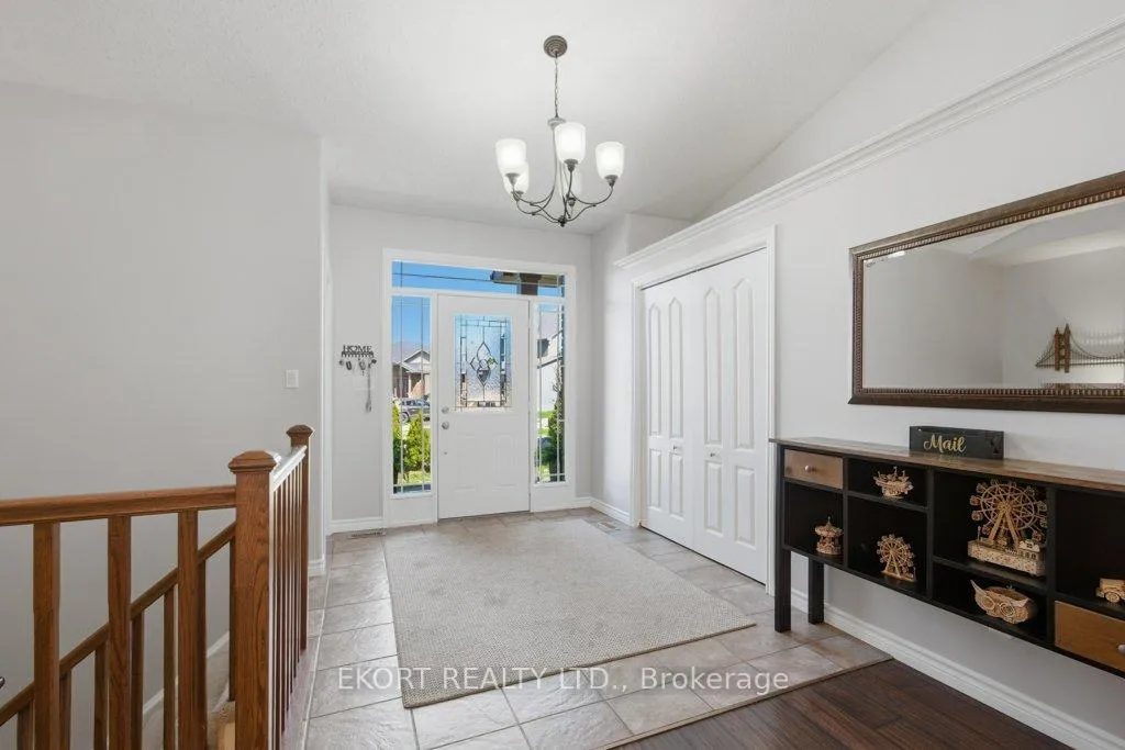 Photo 3 of 12 Hunter Place, Belleville, Belleville Ward — HOMEH