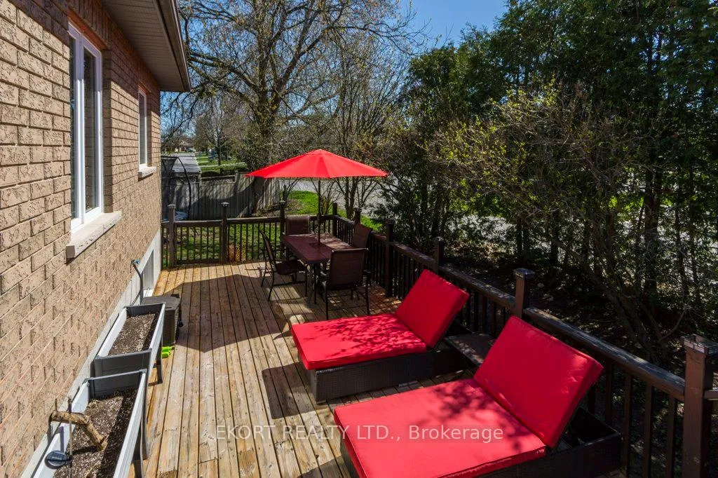 Photo 32 of 12 Hunter Place, Belleville, Belleville Ward — HOMEH