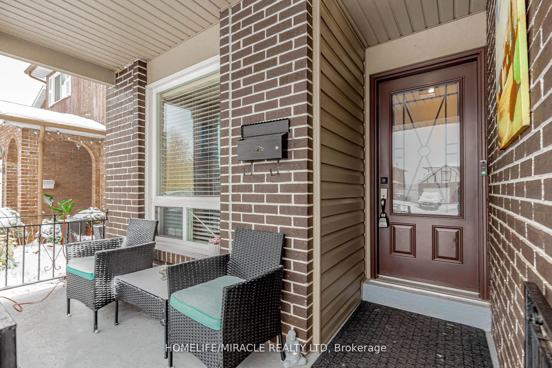 Photo 8 of 32 Langston Drive, Brampton, Madoc — HOMEH