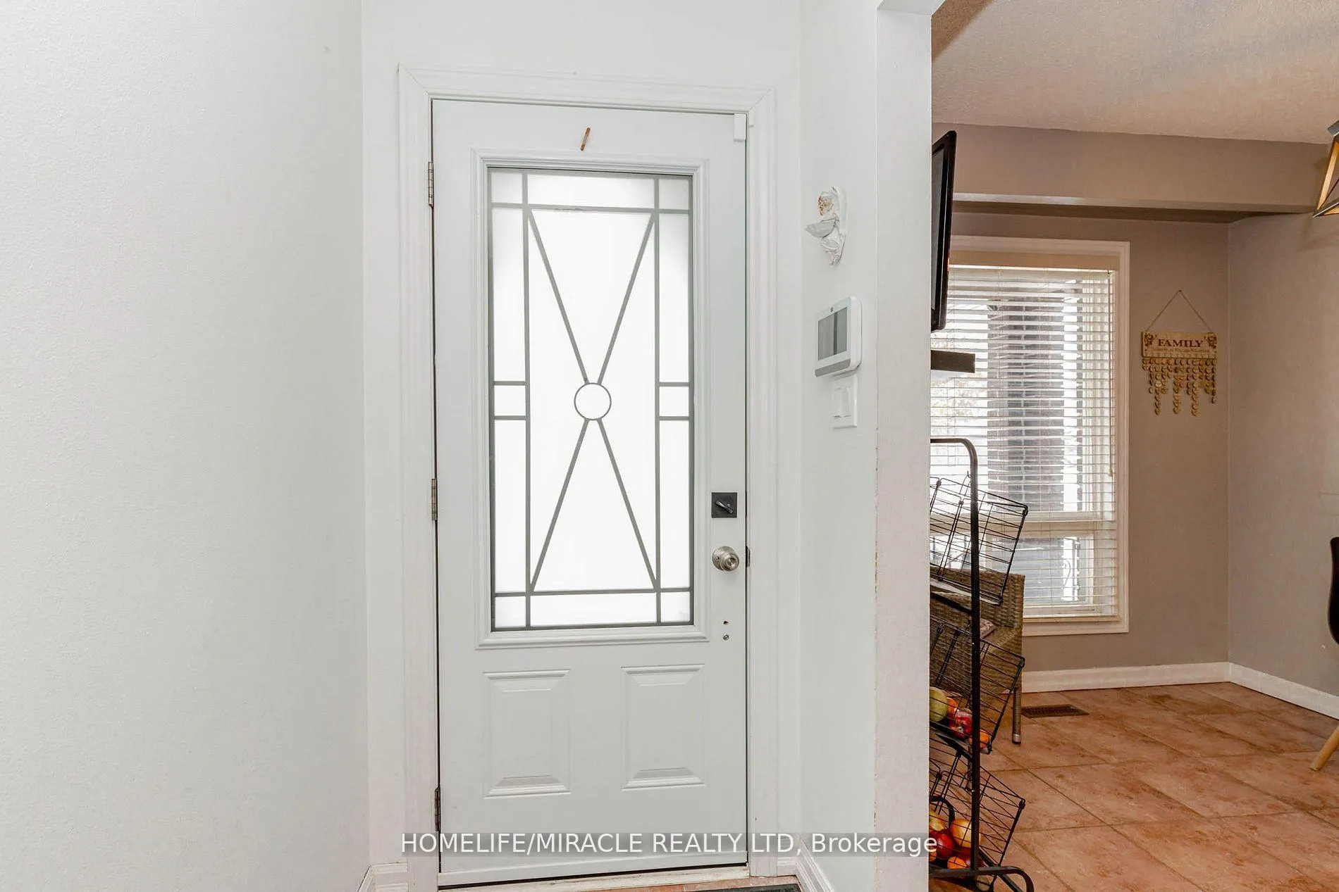 Photo 9 of 32 Langston Drive, Brampton, Madoc — HOMEH