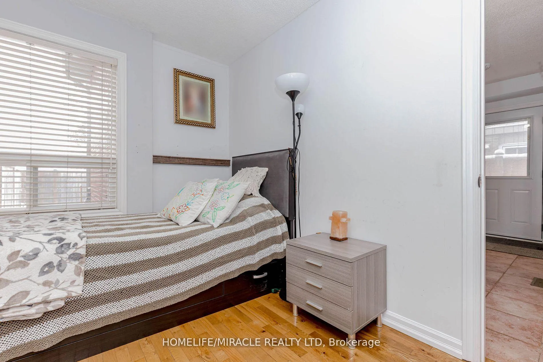 Photo 17 of 32 Langston Drive, Brampton, Madoc — HOMEH